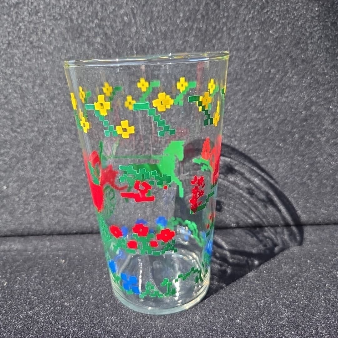 Vintage Federal Glass Co. 5" Glass: Yellow, Blue, Red, Green, Horse & Buggy - Thumbnail 2