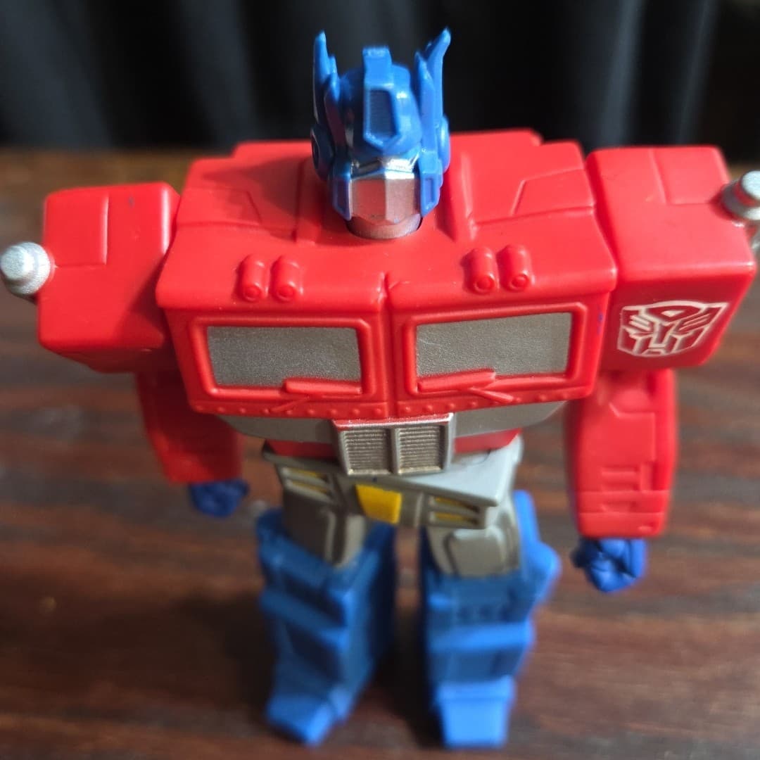 Transformers - 2013 Exclusive Titan Guardians- Optimus Prime Action Figure - Thumbnail 7