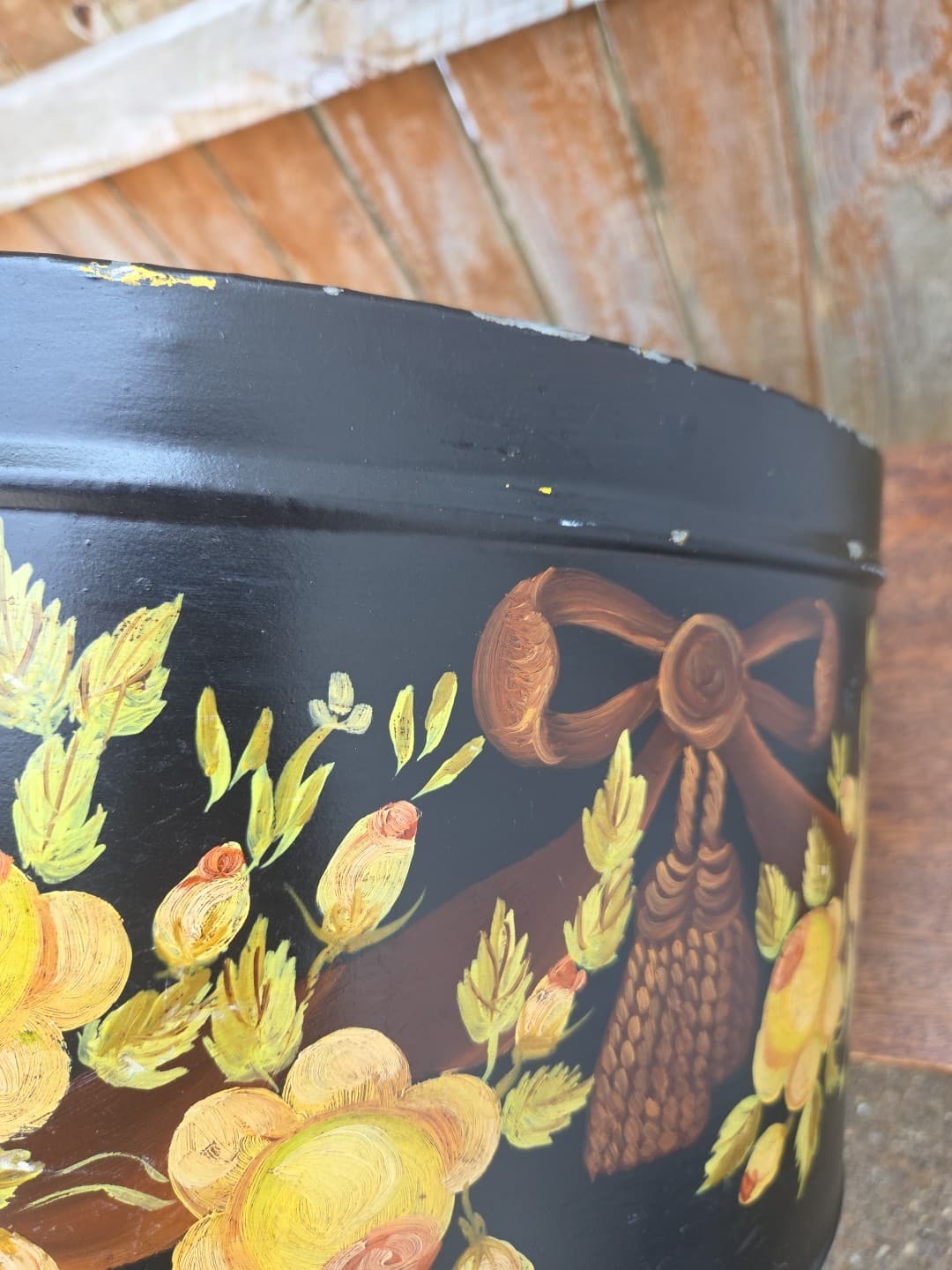 Maitland Smith Painted Oval Metal Toleware Box Bin - Thumbnail 14