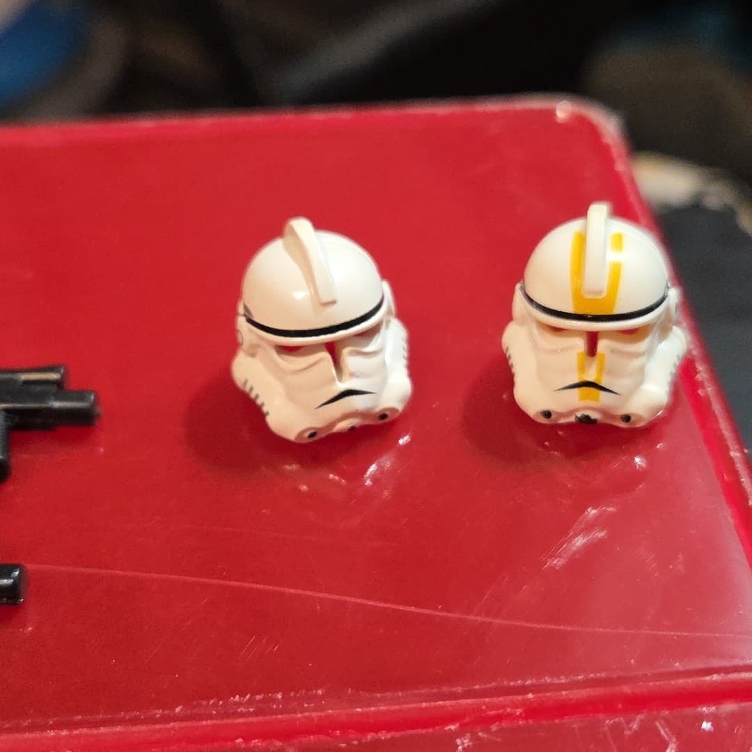 Star Wars Lot 24 lego peices - Thumbnail 6