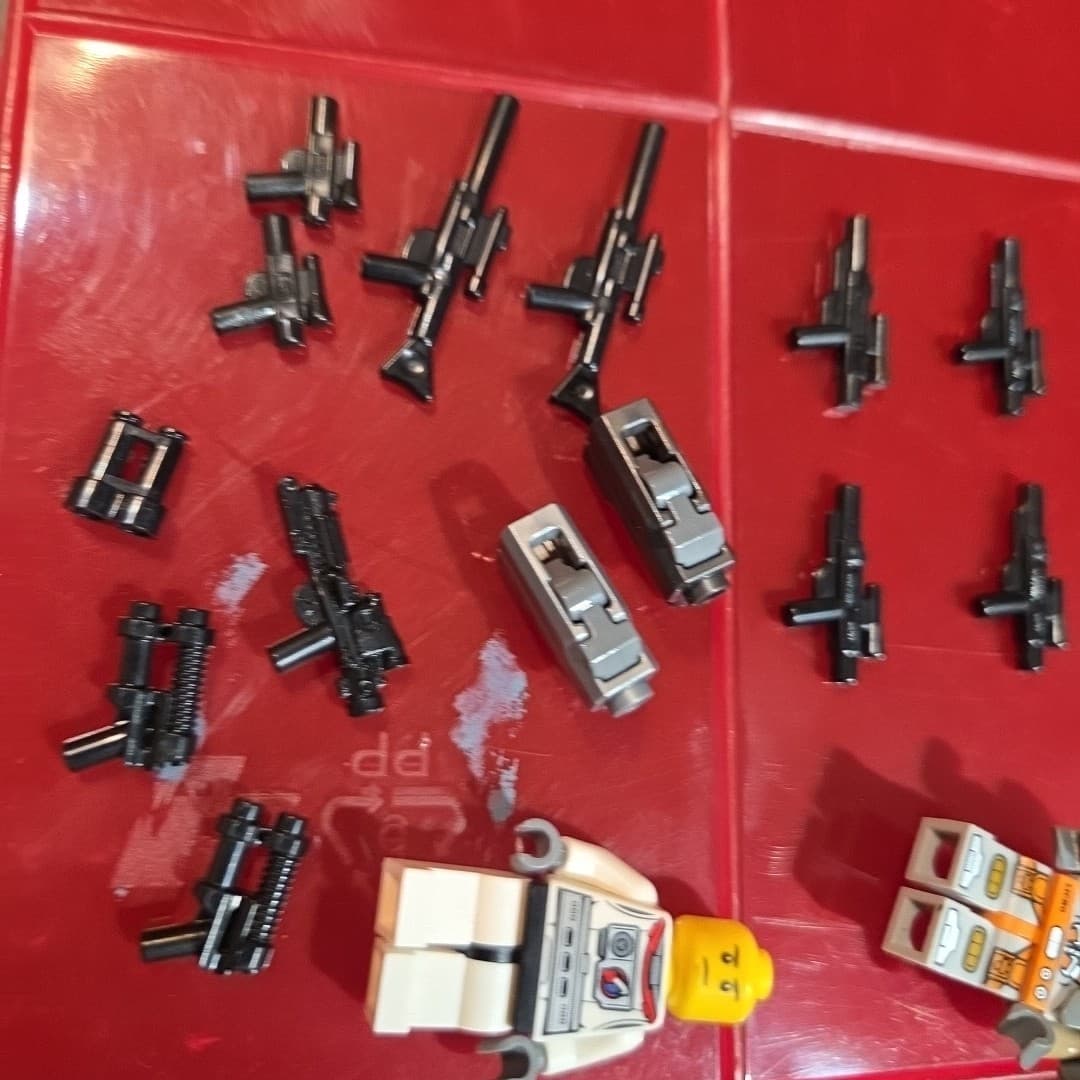 Star Wars Lot 24 lego peices - Thumbnail 3