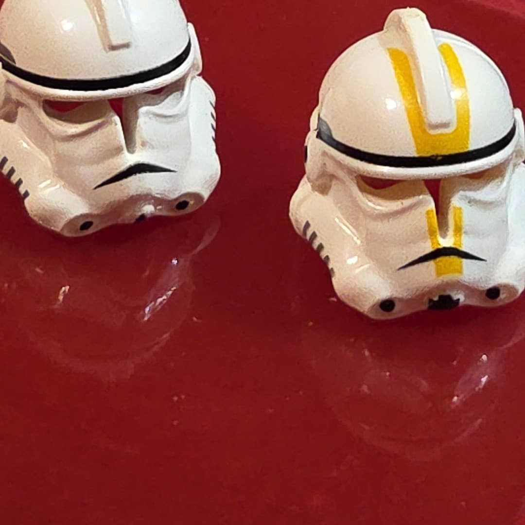 Star Wars Lot 24 lego peices - Thumbnail 13
