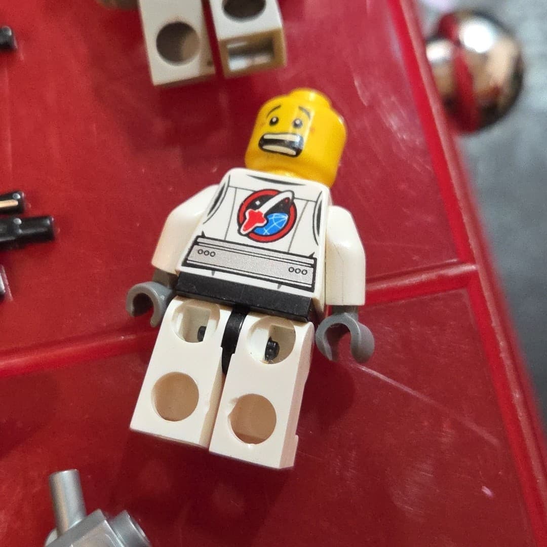 Star Wars Lot 24 lego peices - Thumbnail 9