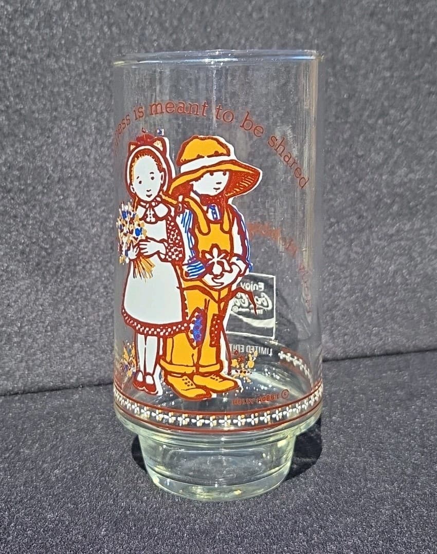 HOLLY HOBBIE 'Happiness is Meant to be Shared' 12oz Coca Cola Glass VTG - Thumbnail 3