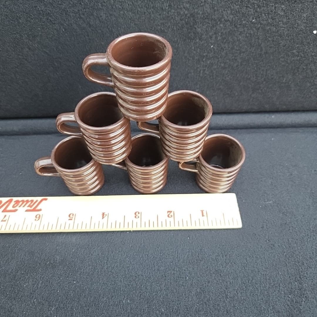 Vintage 6 Brown Ribbed Mug Shot Glasses - Thumbnail 3