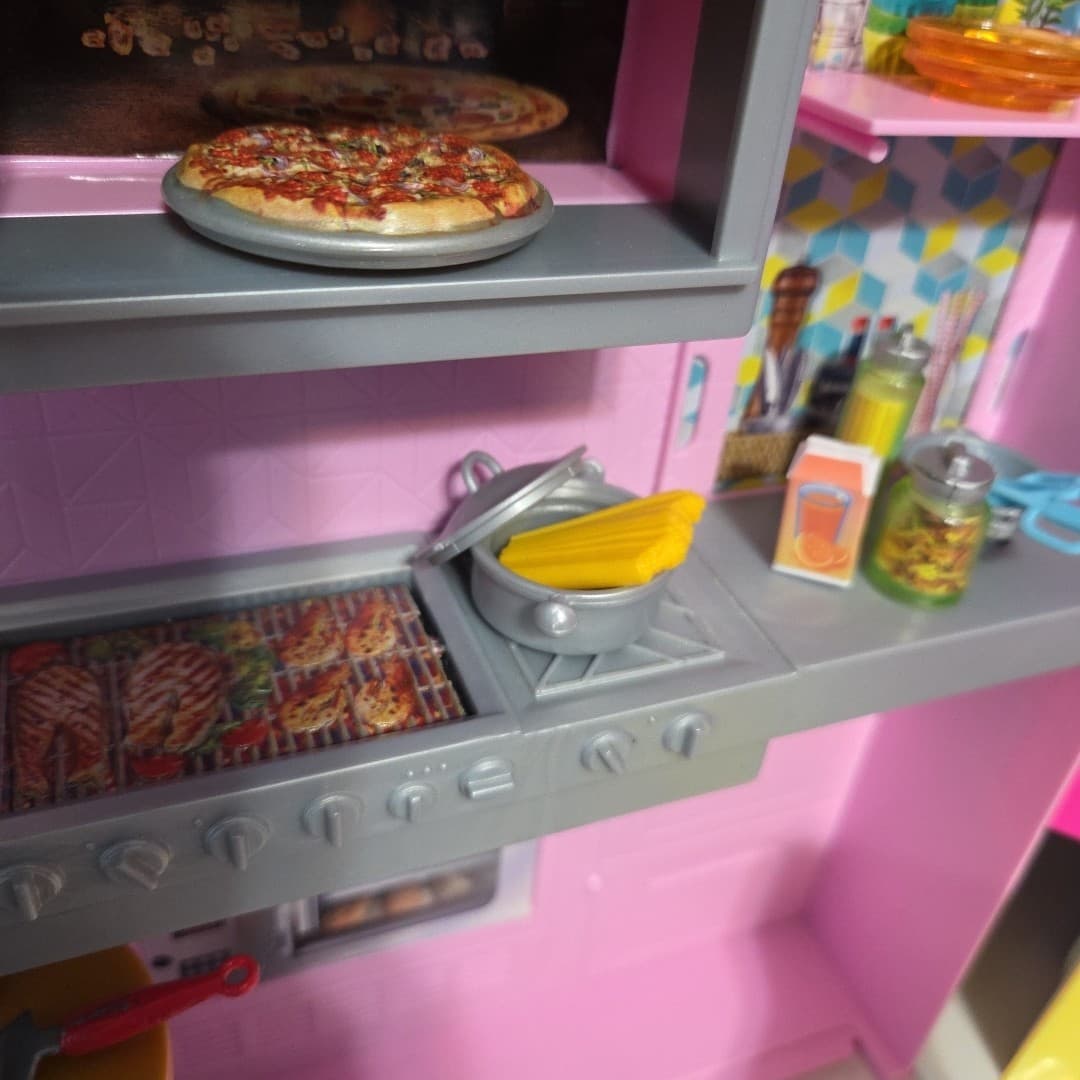 Barbie Cook N Grill Restaurant Doll Play Set 2020 Mattel Incomplete - Thumbnail 8
