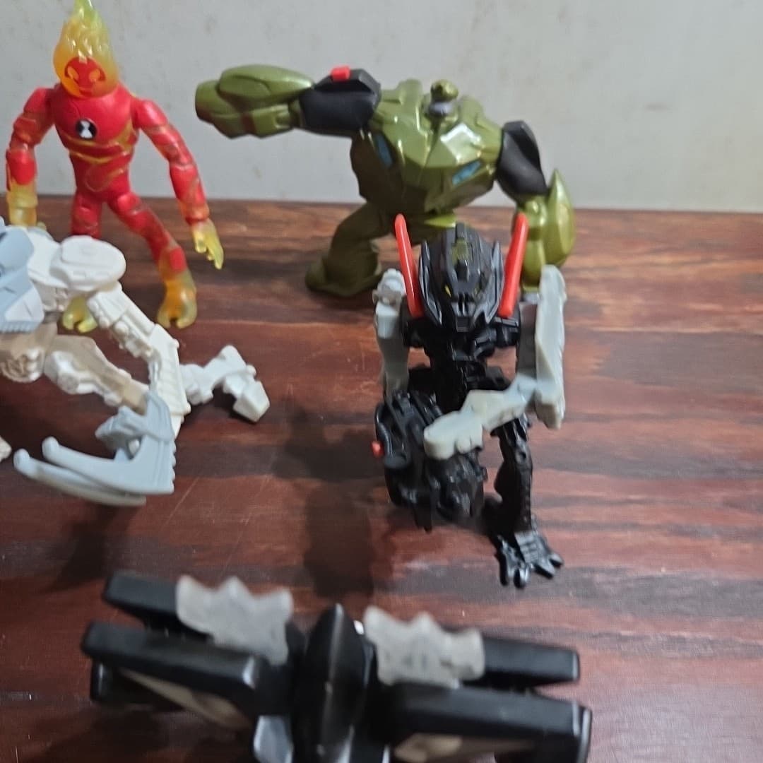 Super Hero Toy Action Figures Mixed lot of 10 - Happy Meal Toys - Thumbnail 6
