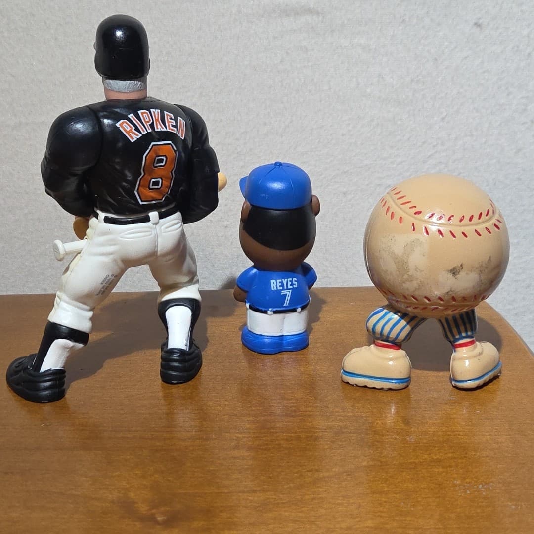 Lot Of 3 Baseball Items - Thumbnail 6