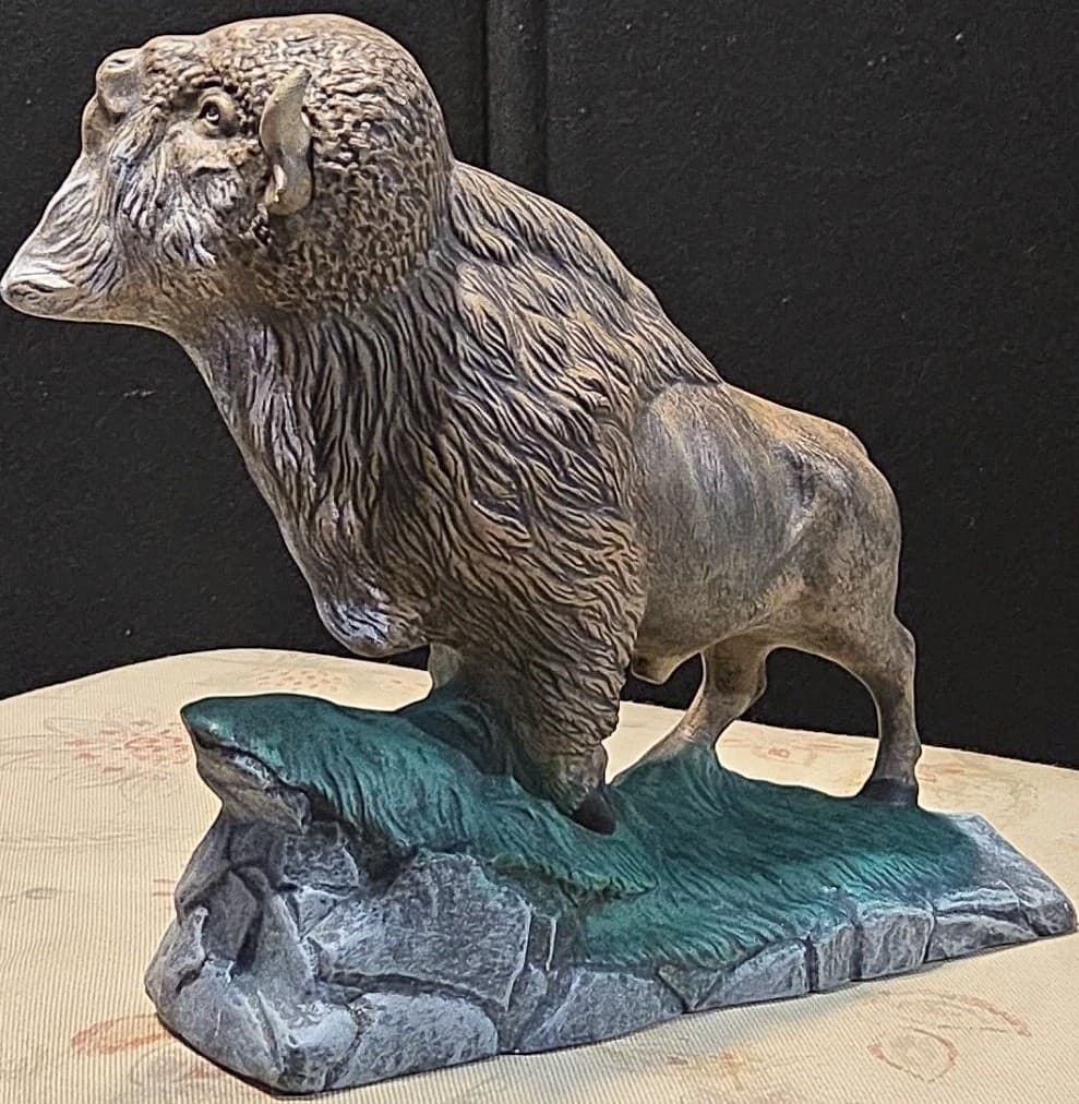Vintage American Buffalo Porcelain Statue Figurine On A Rock Ledge Base 9' Model - Thumbnail 11