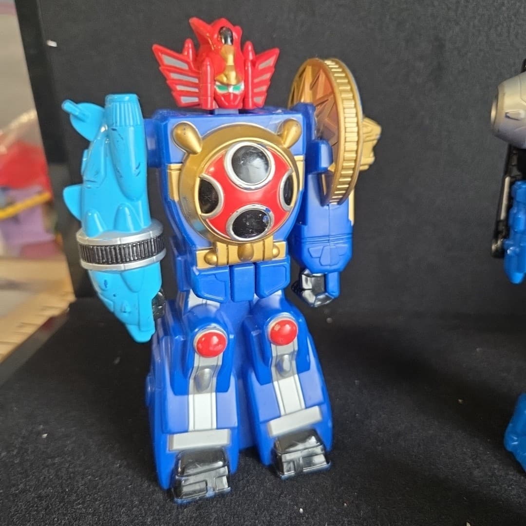 Power Rangers - Bandai - Mixed Lot Action Figures, Incomplete Parts And Pieces - Thumbnail 2