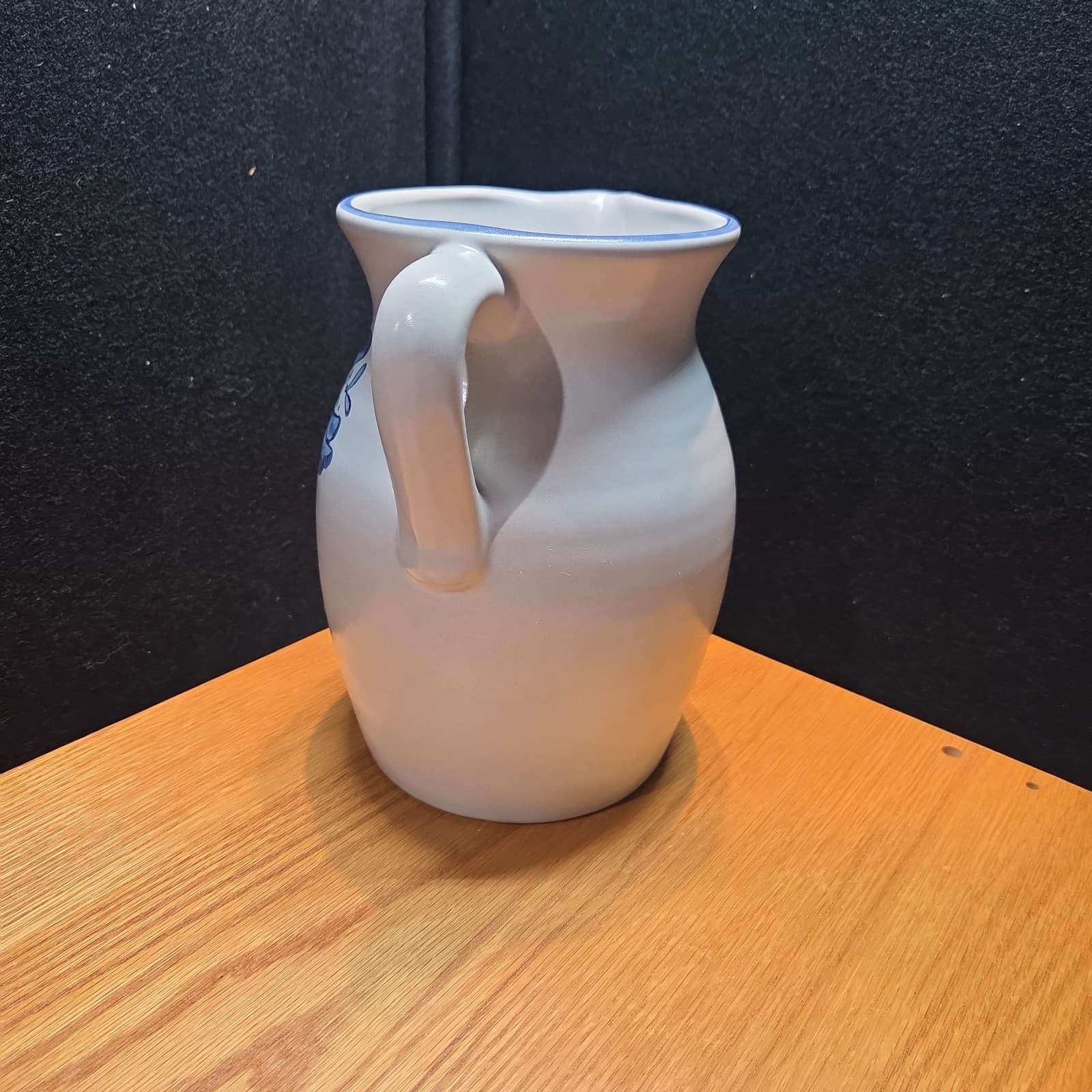 Vintage Pfaltzgraff Pottery Pitcher, Yorktowne Pattern 9"Pitcher, Pfaltzgraf Co - Thumbnail 2