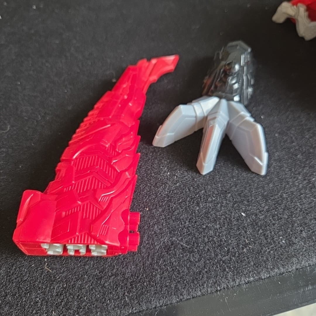 Power Rangers - Bandai - Mixed Lot Action Figures, Incomplete Parts And Pieces - Thumbnail 17