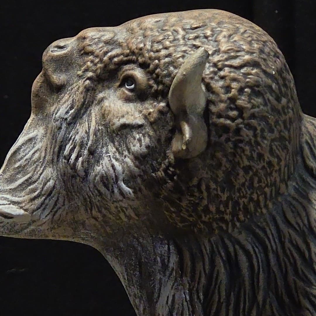 Vintage American Buffalo Porcelain Statue Figurine On A Rock Ledge Base 9' Model - Thumbnail 13