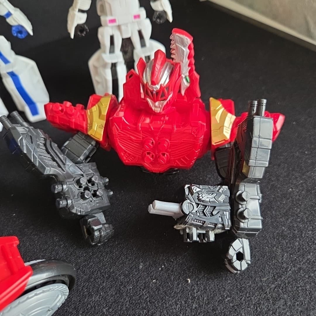 Power Rangers - Bandai - Mixed Lot Action Figures, Incomplete Parts And Pieces - Thumbnail 12