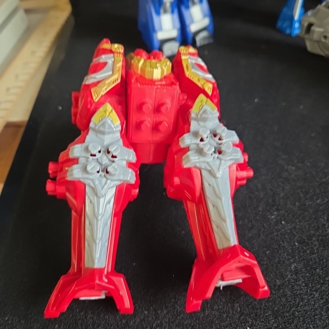 Power Rangers - Bandai - Mixed Lot Action Figures, Incomplete Parts And Pieces - Thumbnail 3