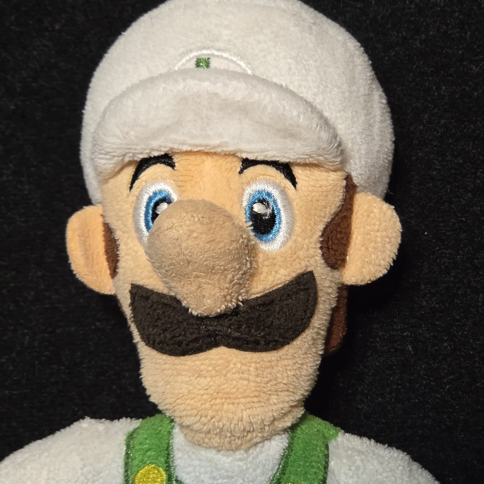 Nintendo Super Mario Brothers Fire Luigi Plush Toy Stuffed Animal - Thumbnail 3