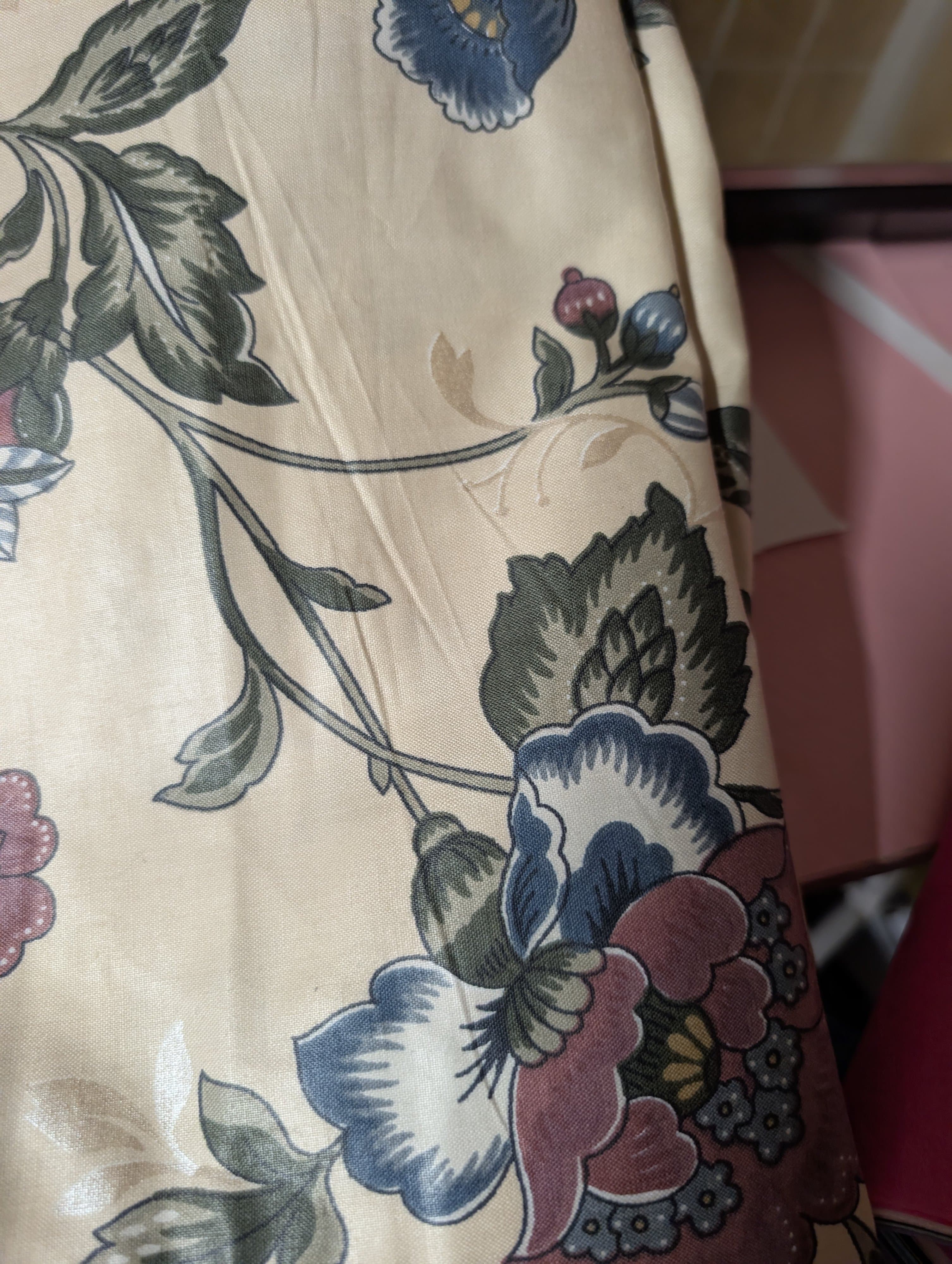 Floral Patterned Fabric with Multicolor Design 2 yds - Thumbnail 2