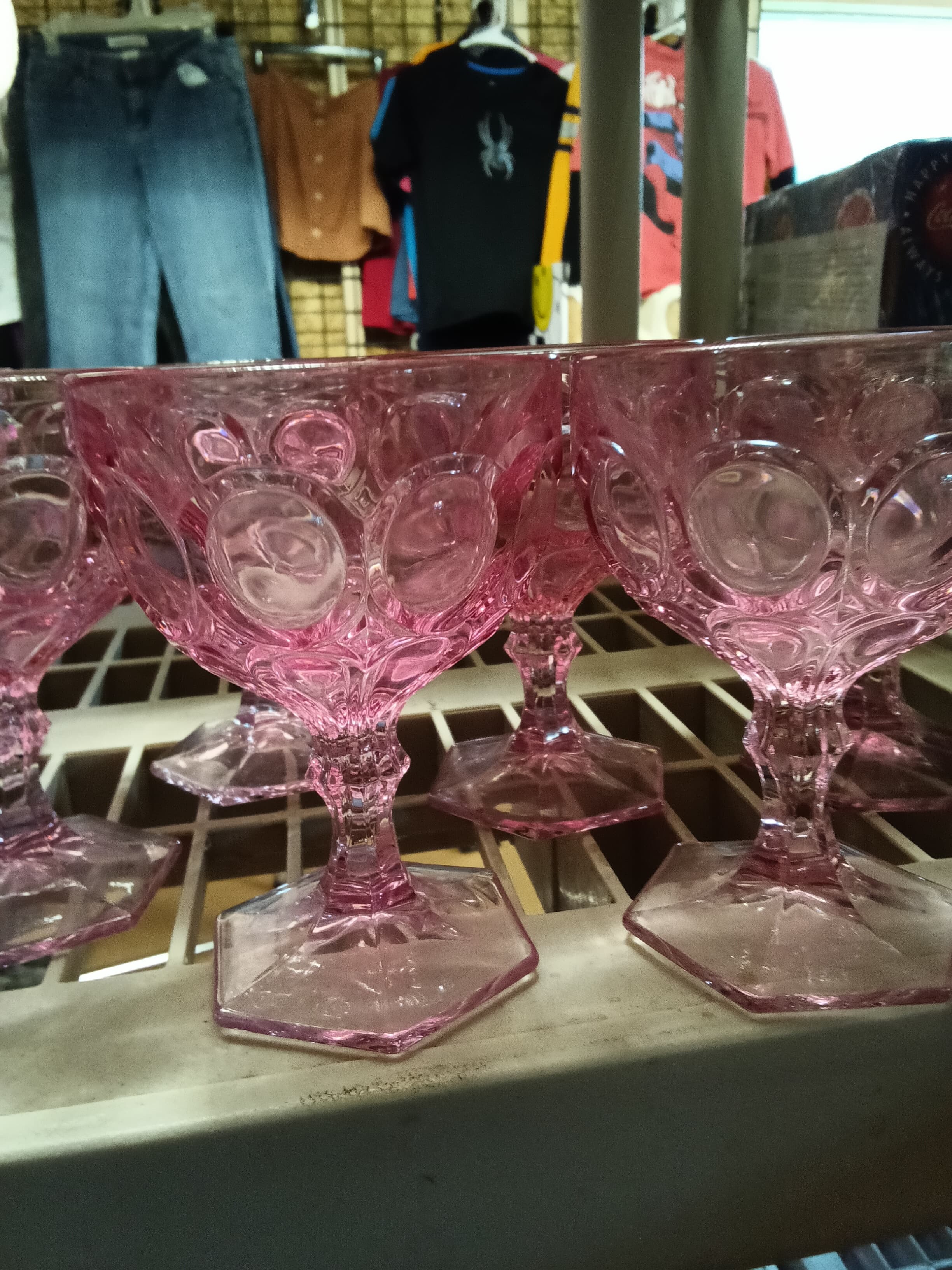 Set of 8 Pink Vintage Glass Goblets - Thumbnail 3