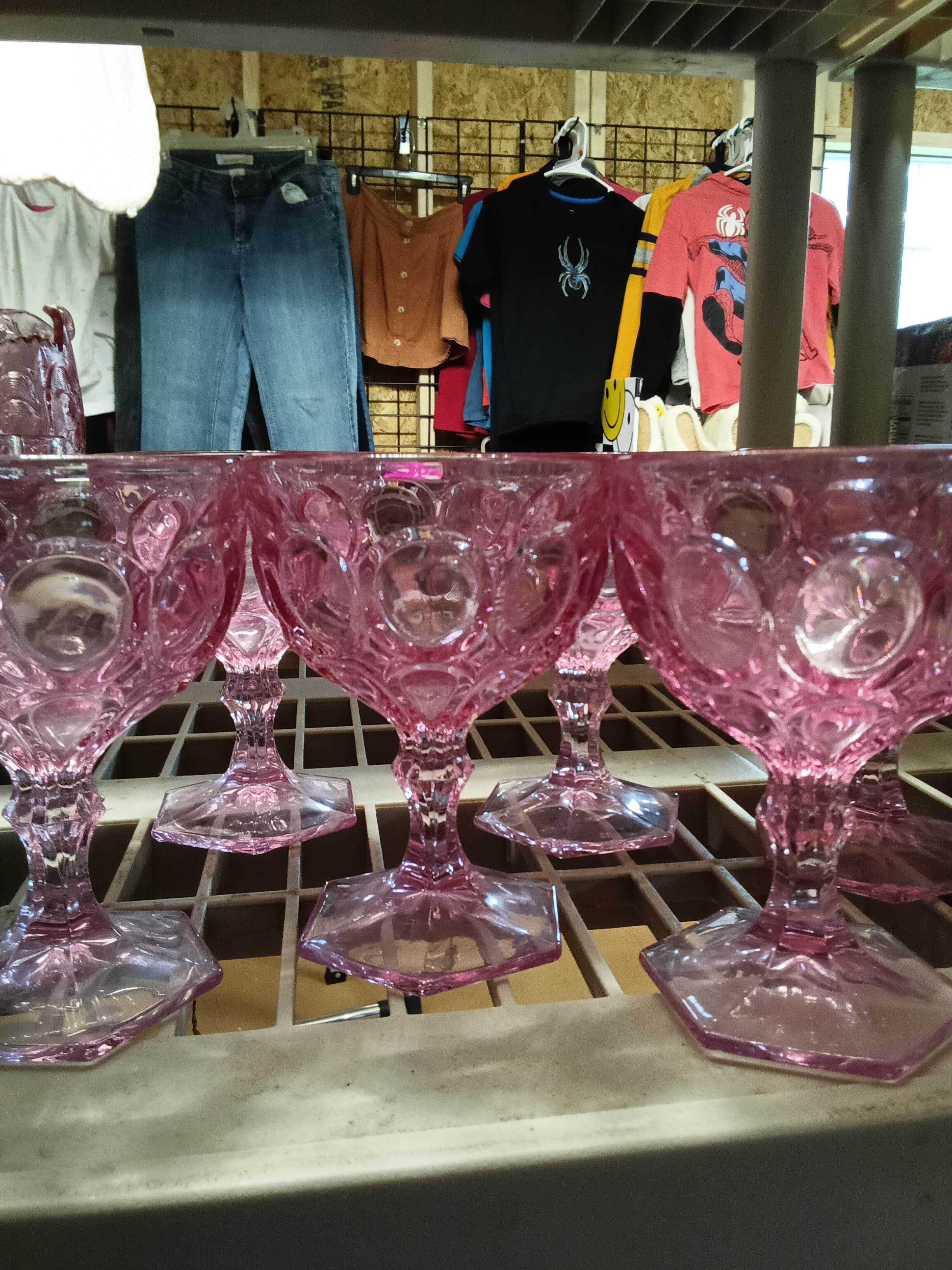 Set of 8 Pink Vintage Glass Goblets - Thumbnail 5