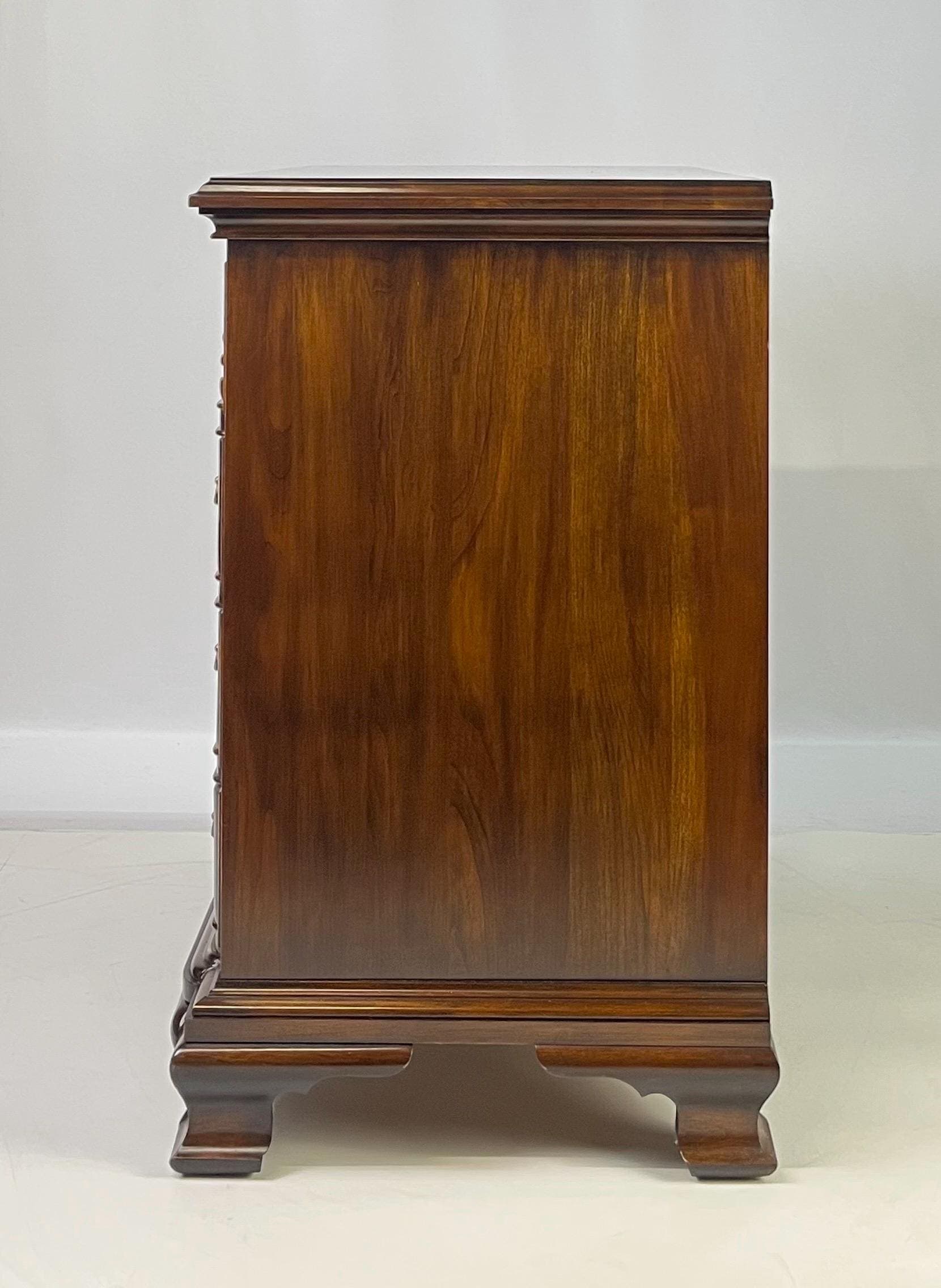 Vintage Chippendale Style Block-Front Solid Cherry Bachelor's Chest by Harden - Thumbnail 7