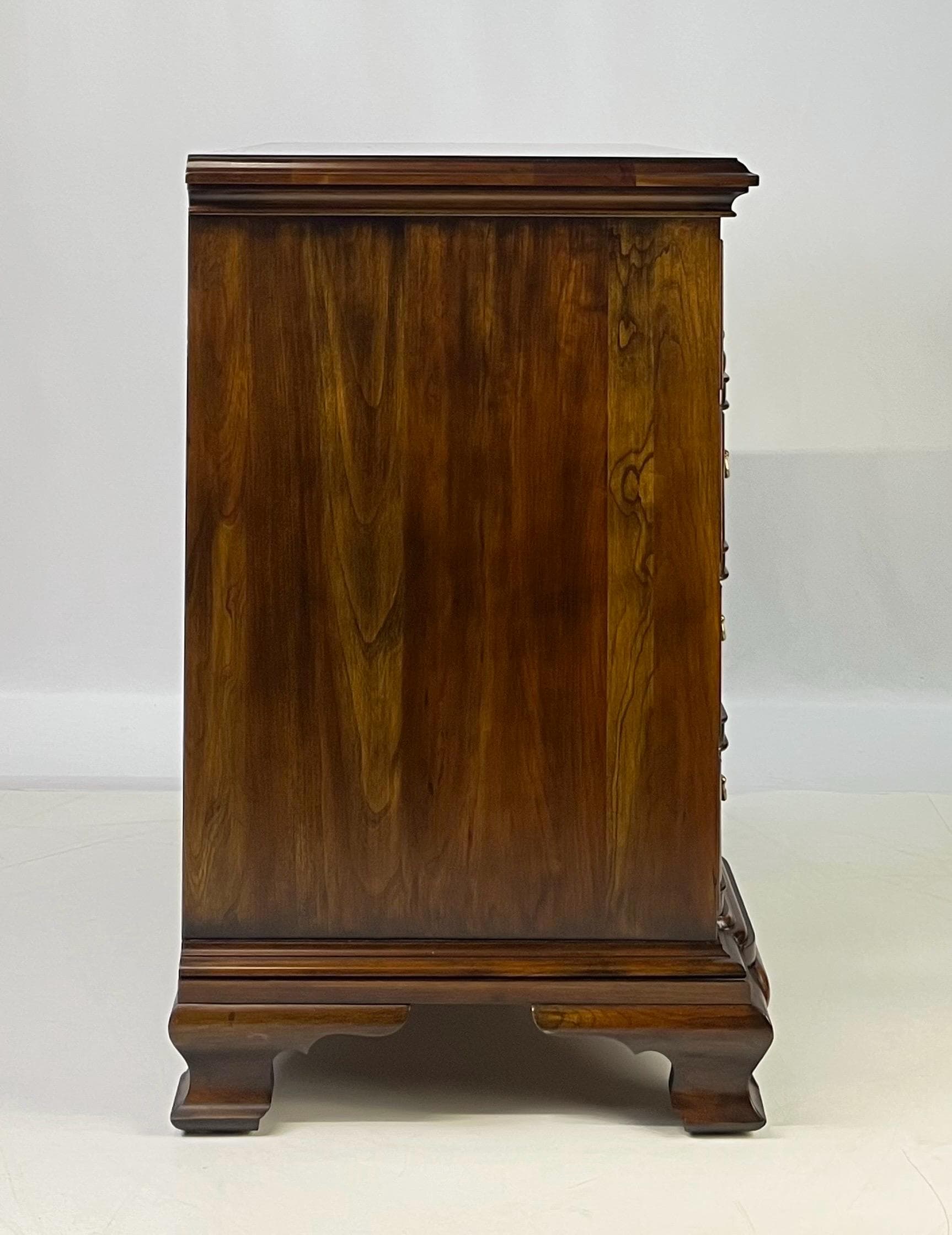 Vintage Chippendale Style Block-Front Solid Cherry Bachelor's Chest by Harden - Thumbnail 5