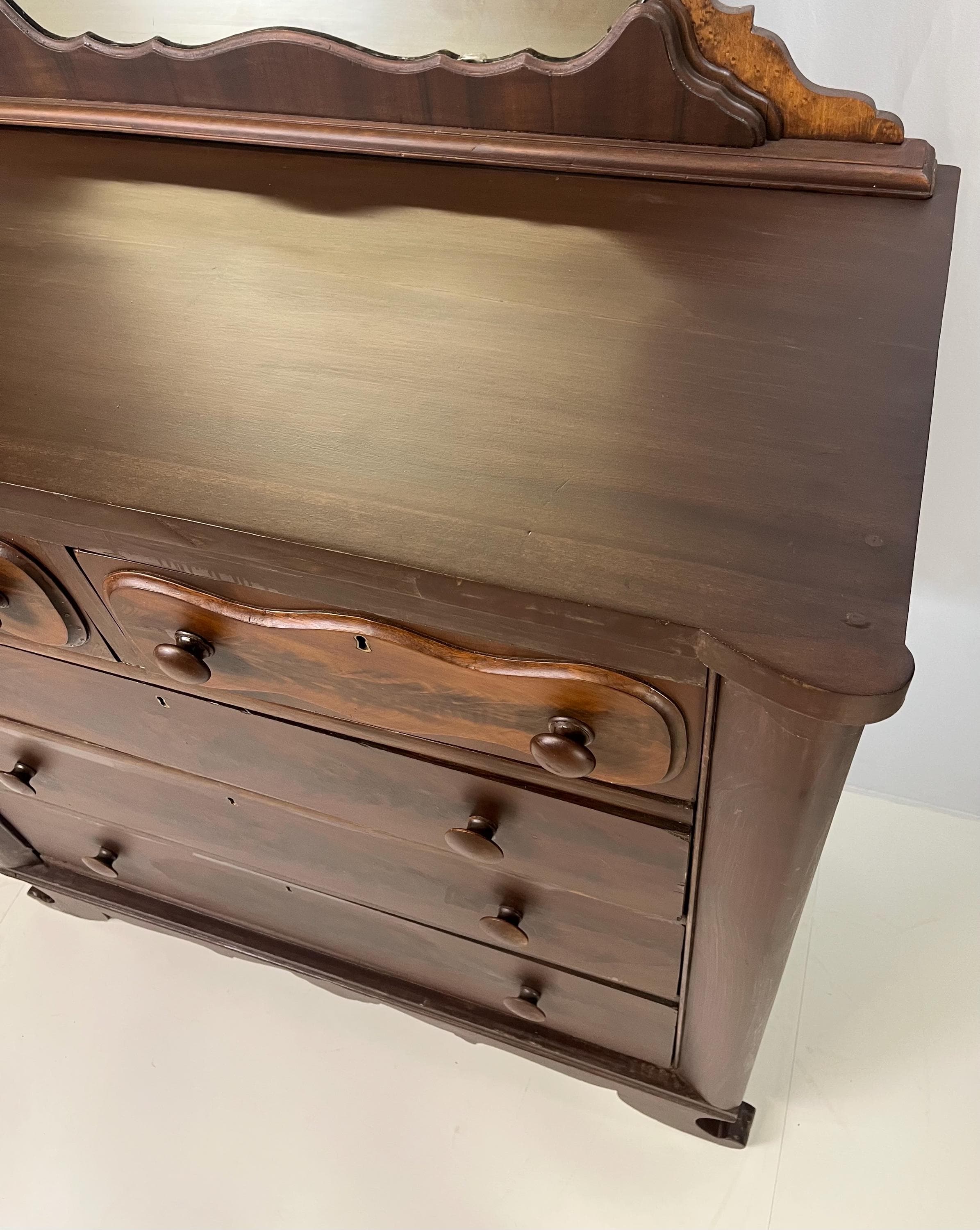 Antique American Empire Flame Mahogany Dresser - Thumbnail 17