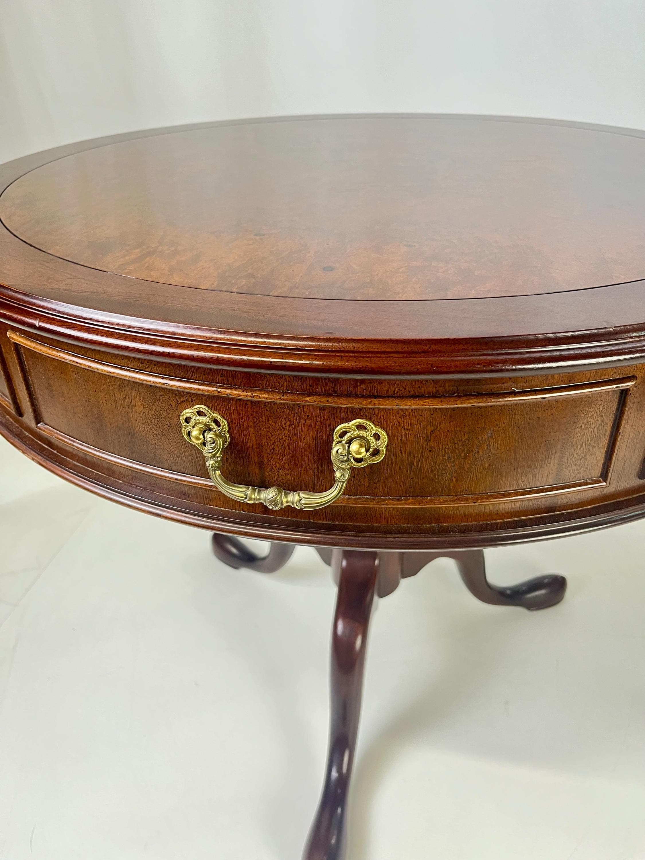 Century Furniture Traditional Burl Wood and Mahogany Pedestal Drum Table - Thumbnail 11