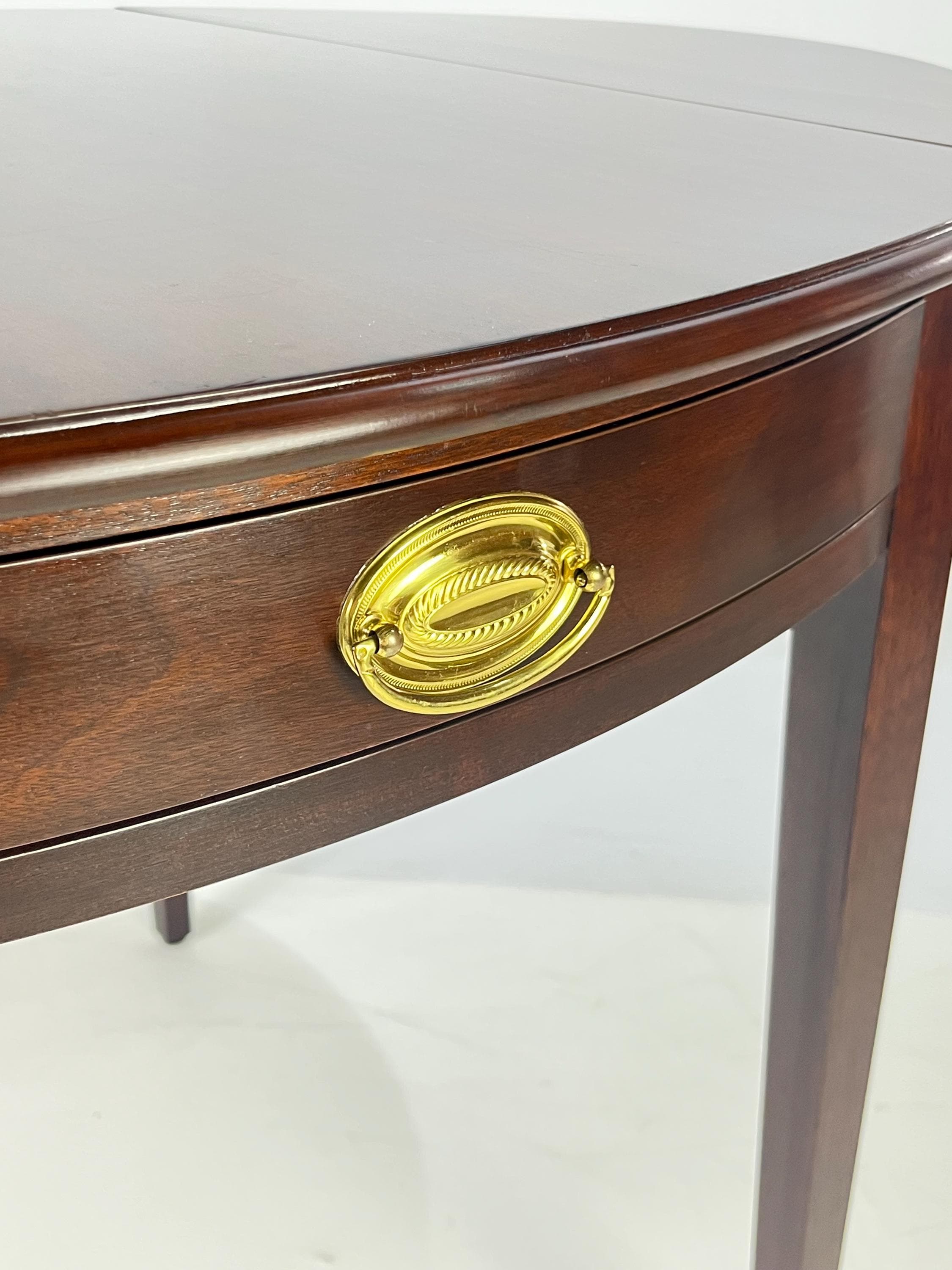 Federal Style Mahogany Pembroke Table by Henkel Harris - Thumbnail 7