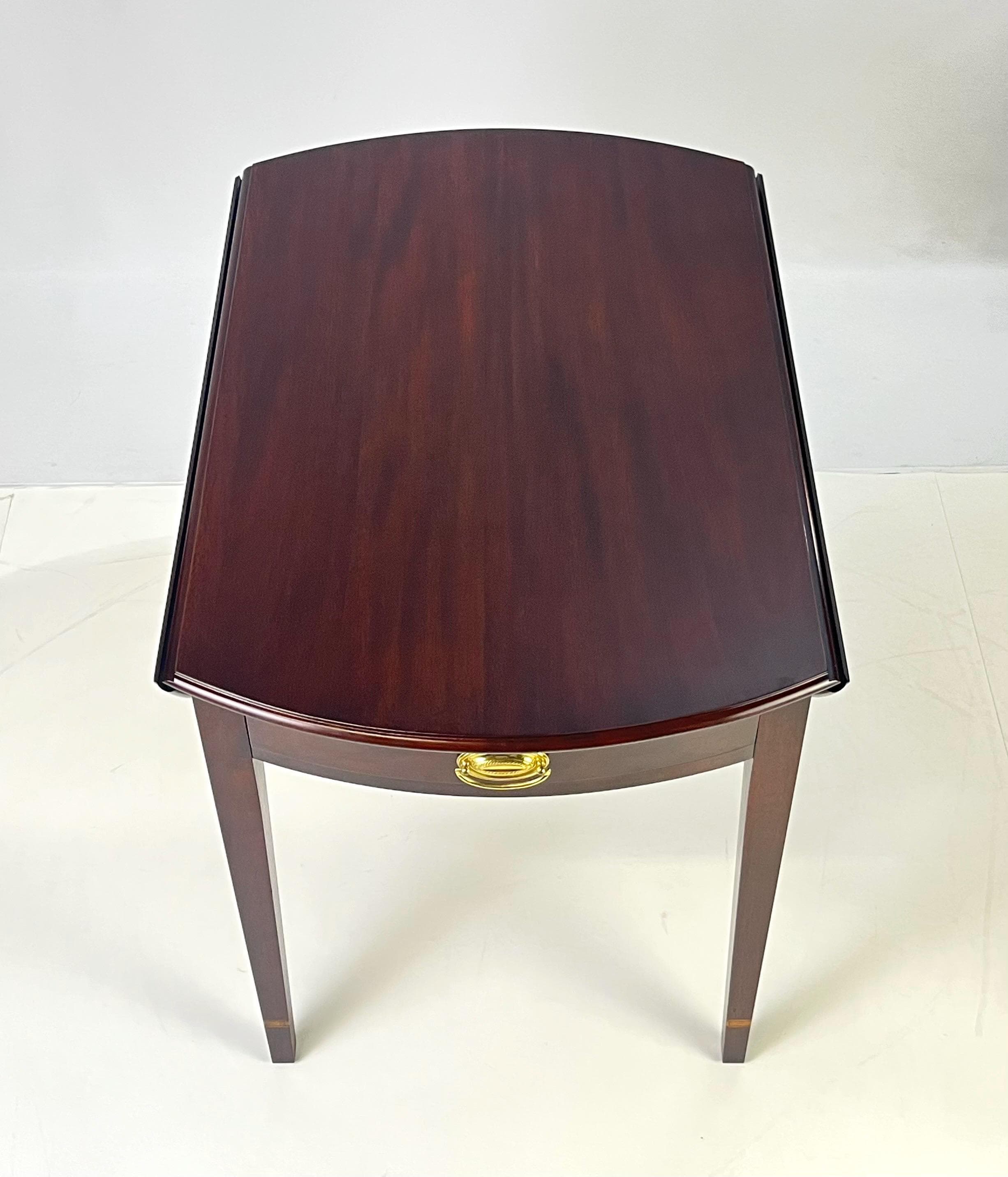 Federal Style Mahogany Pembroke Table by Henkel Harris - Thumbnail 4