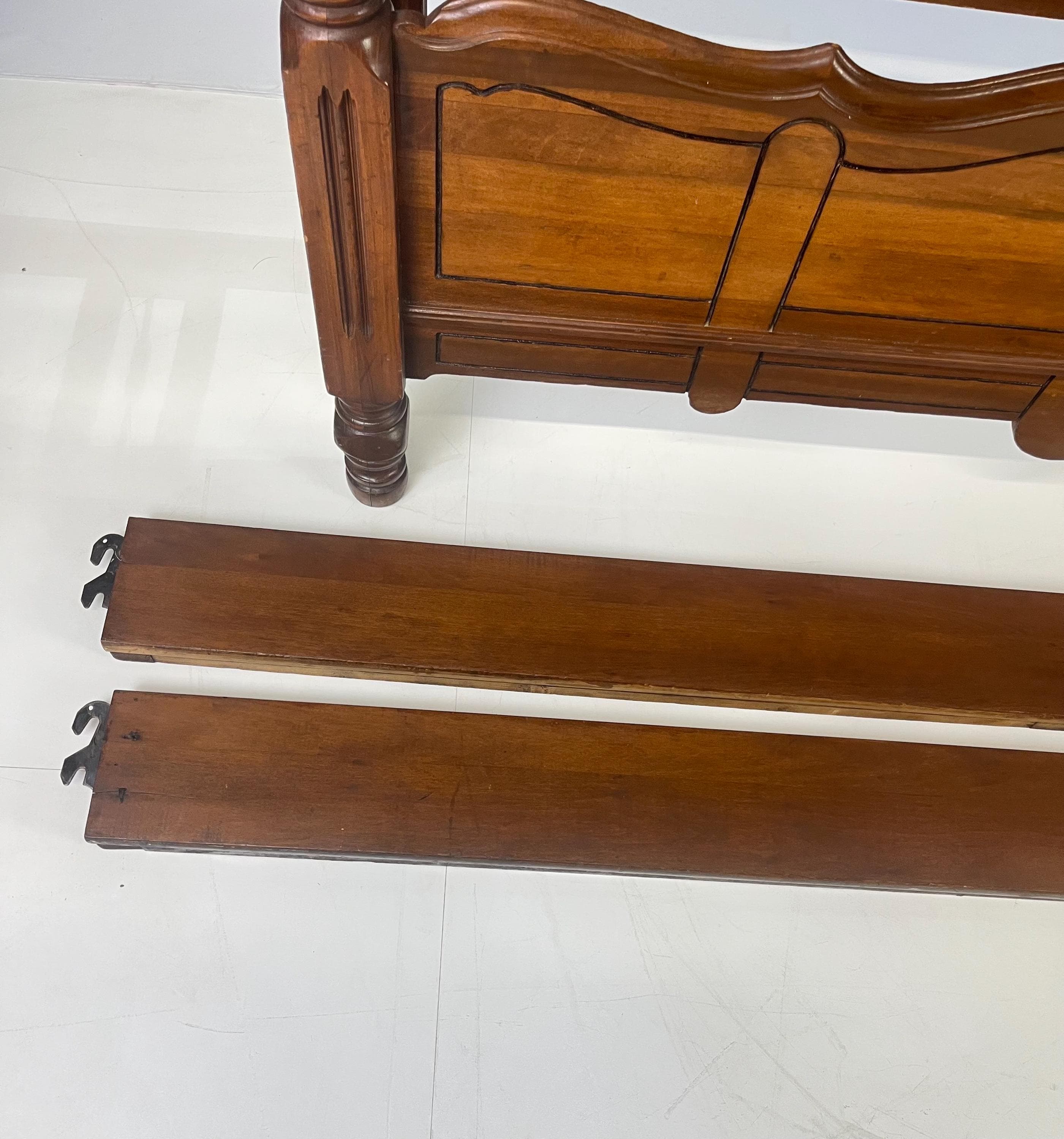 Depression Era Colonial Revival Turned Cannonball Full Size Bed - Thumbnail 10