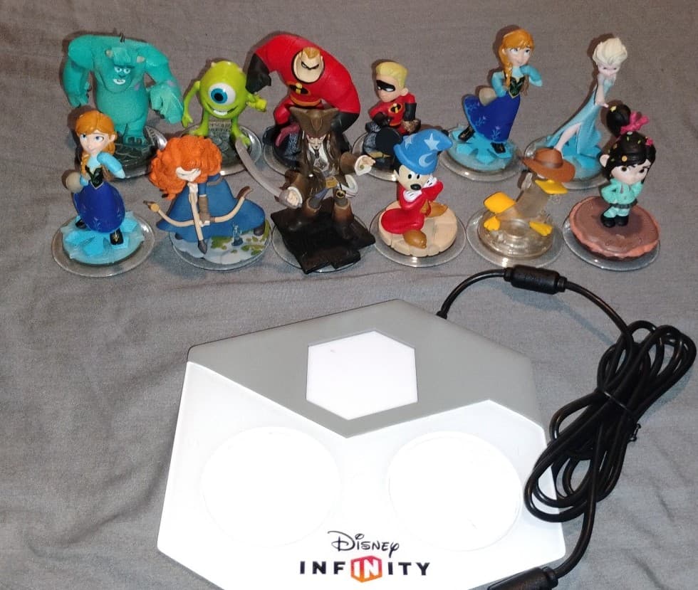 Disney Infinity Characters Lot