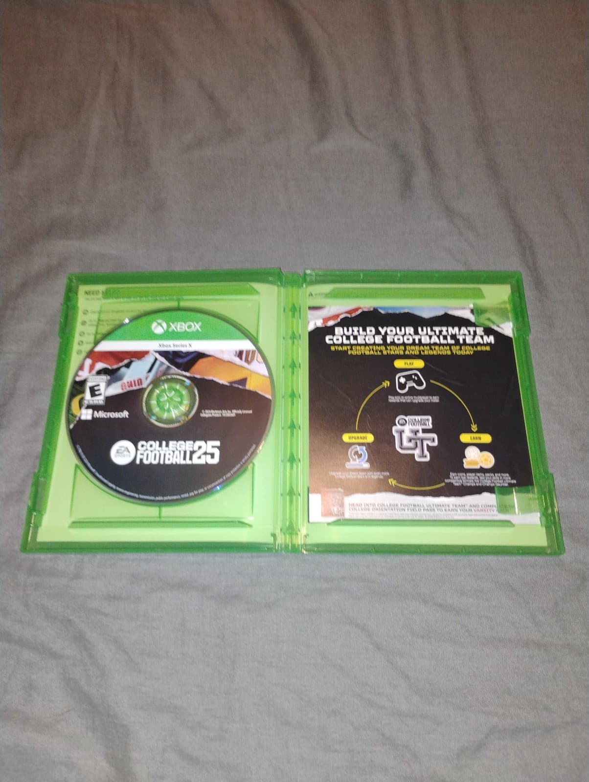 NCAA College Football 25 Xbox Series X/S - Thumbnail 3