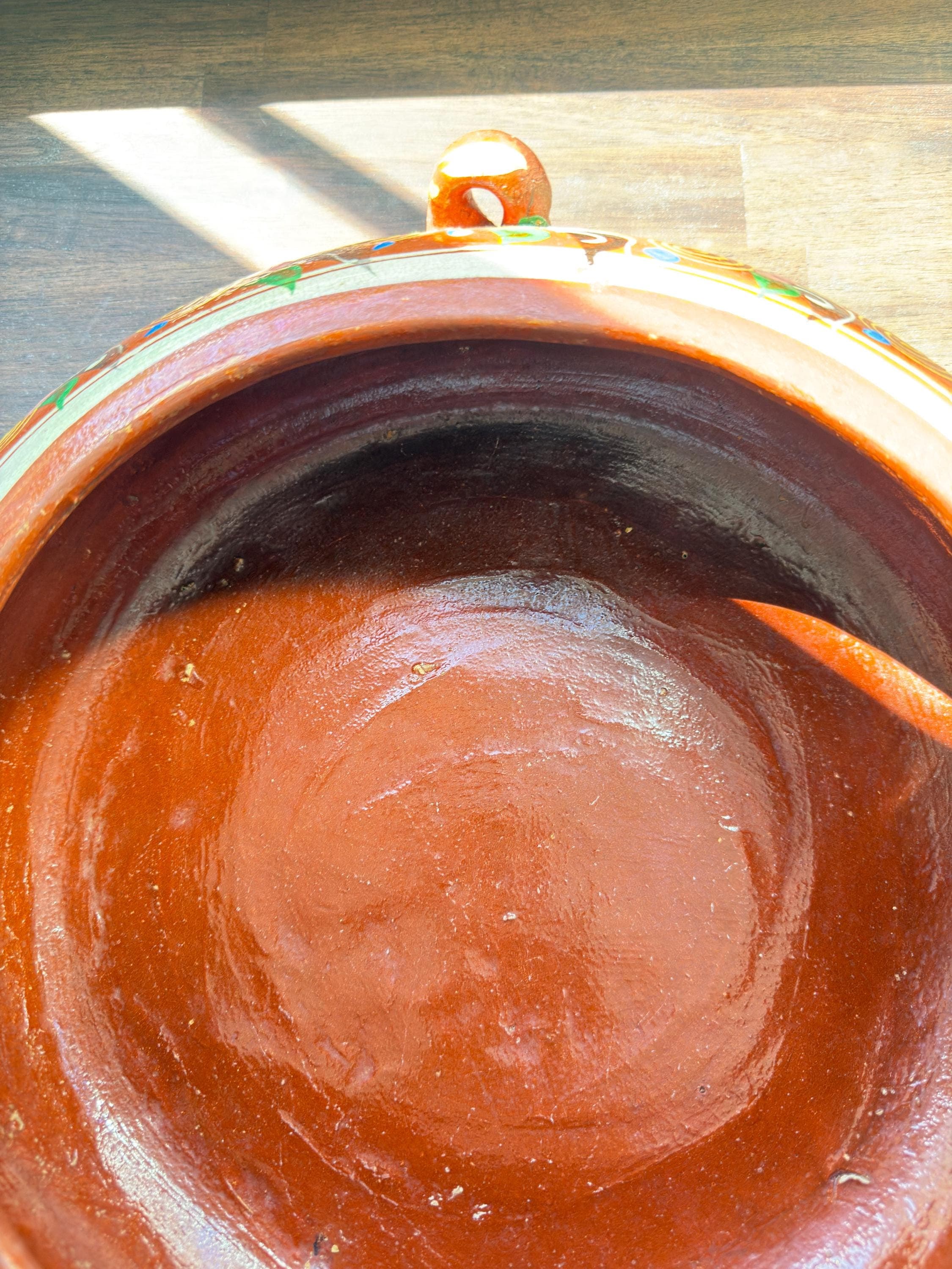 Vintage Tlaquepaque Covered Mexican Bean Pot Red Clay Hand Painted Hacienda Kitchen Decor 1960 - Thumbnail 7