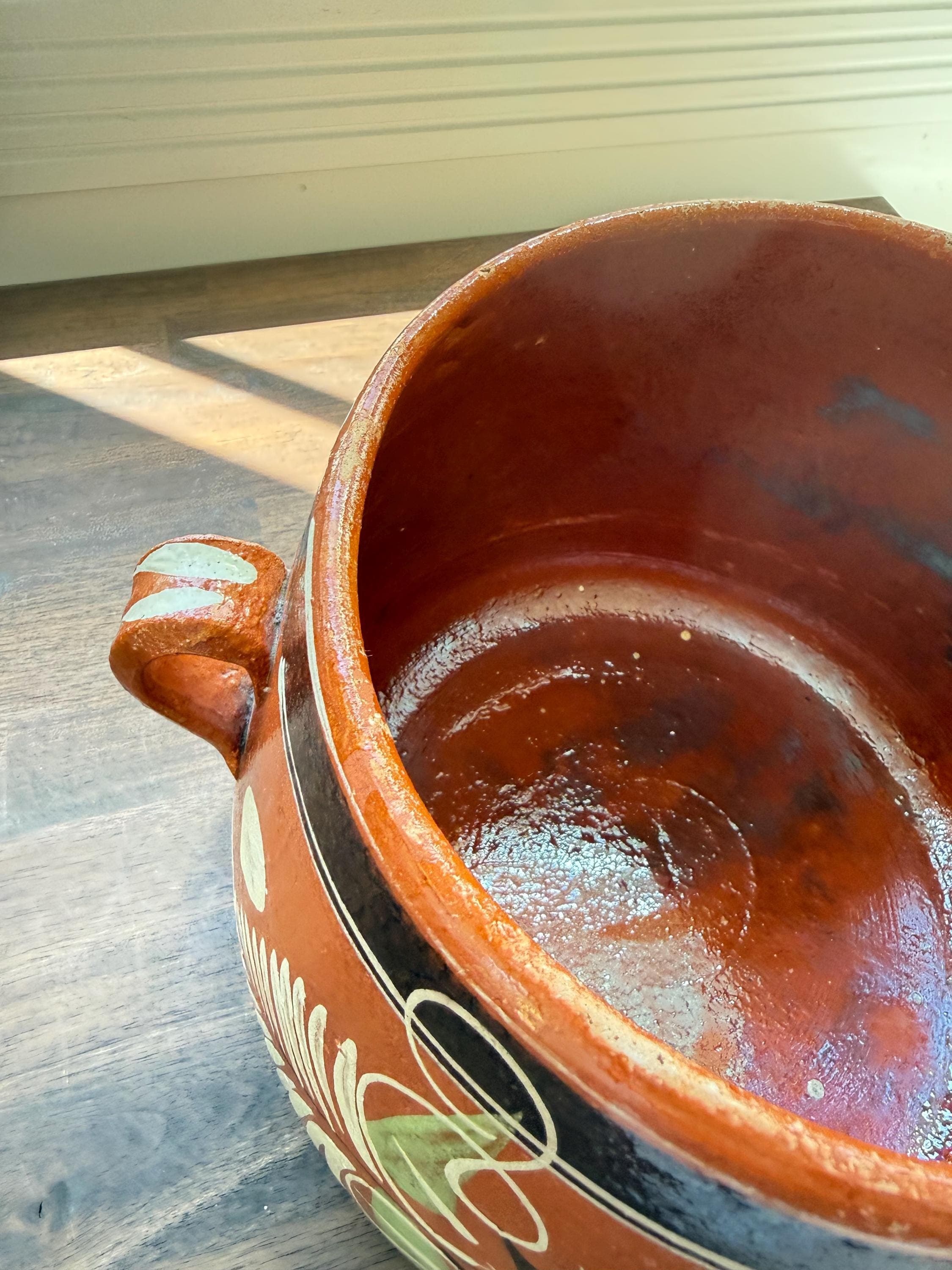 Vintage Tlaquepaque Mexican Bean Pot: Hand-Painted Red Clay Hacienda Kitchen Decor - Thumbnail 7