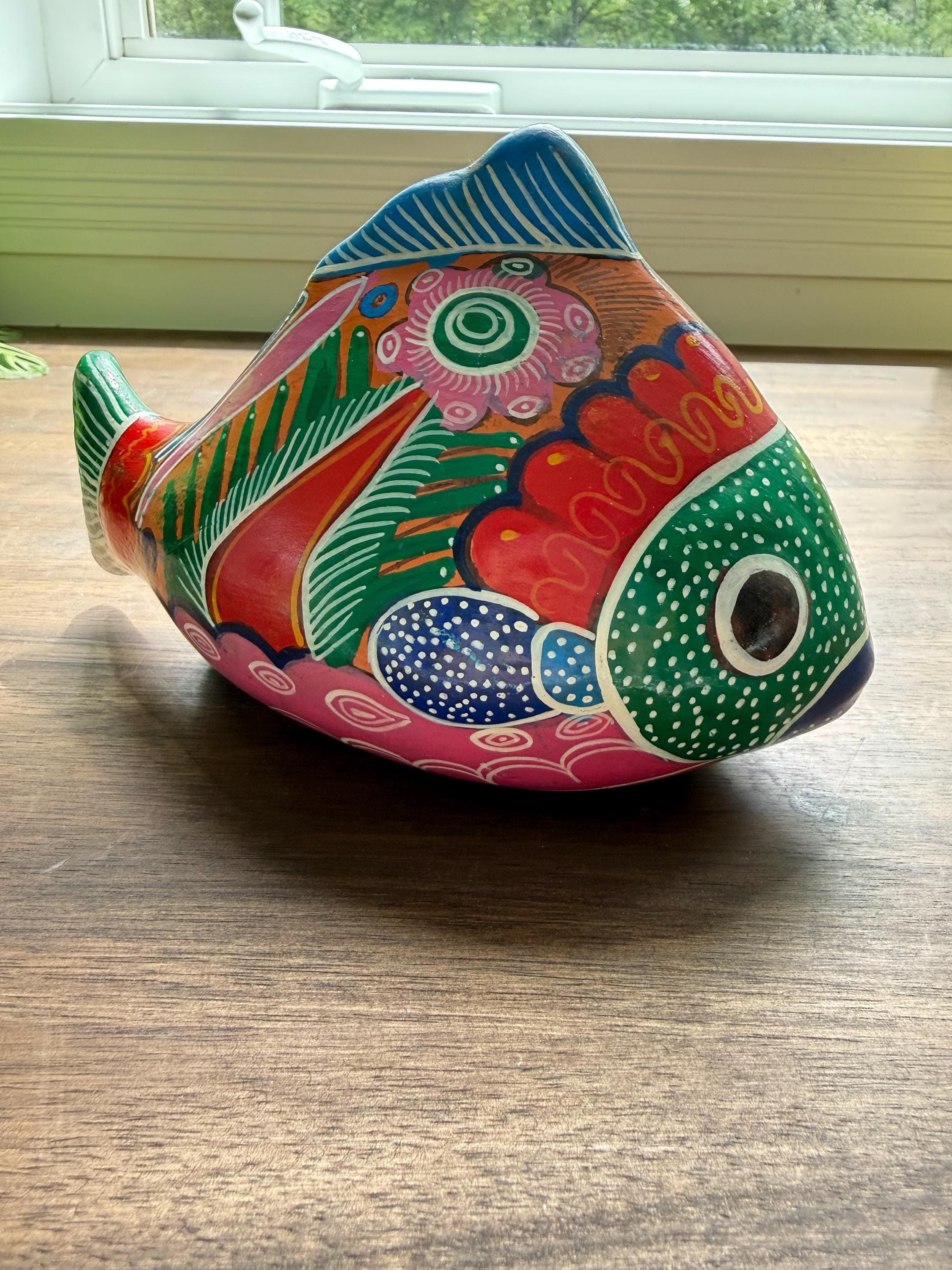 Vintage Mexican Tonala Fish Figurine Hand Painted Terra Cotta Folk Art Colorful Pottery Decor - Thumbnail 2