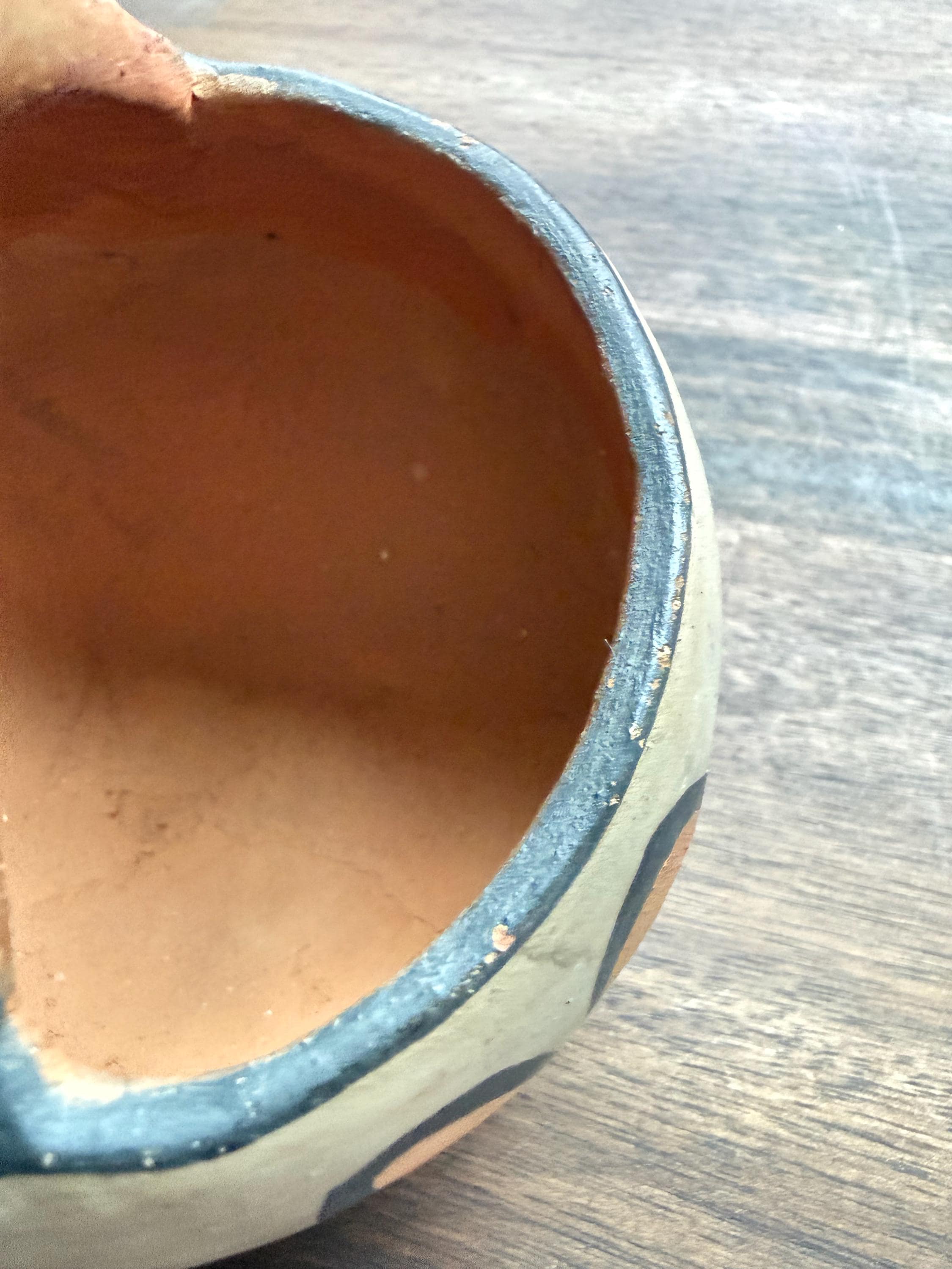 Vintage Santo Domingo Kewa Pueblo Pottery Basket Bowl – Hand-Painted Southwestern Clay Vessel - Thumbnail 11