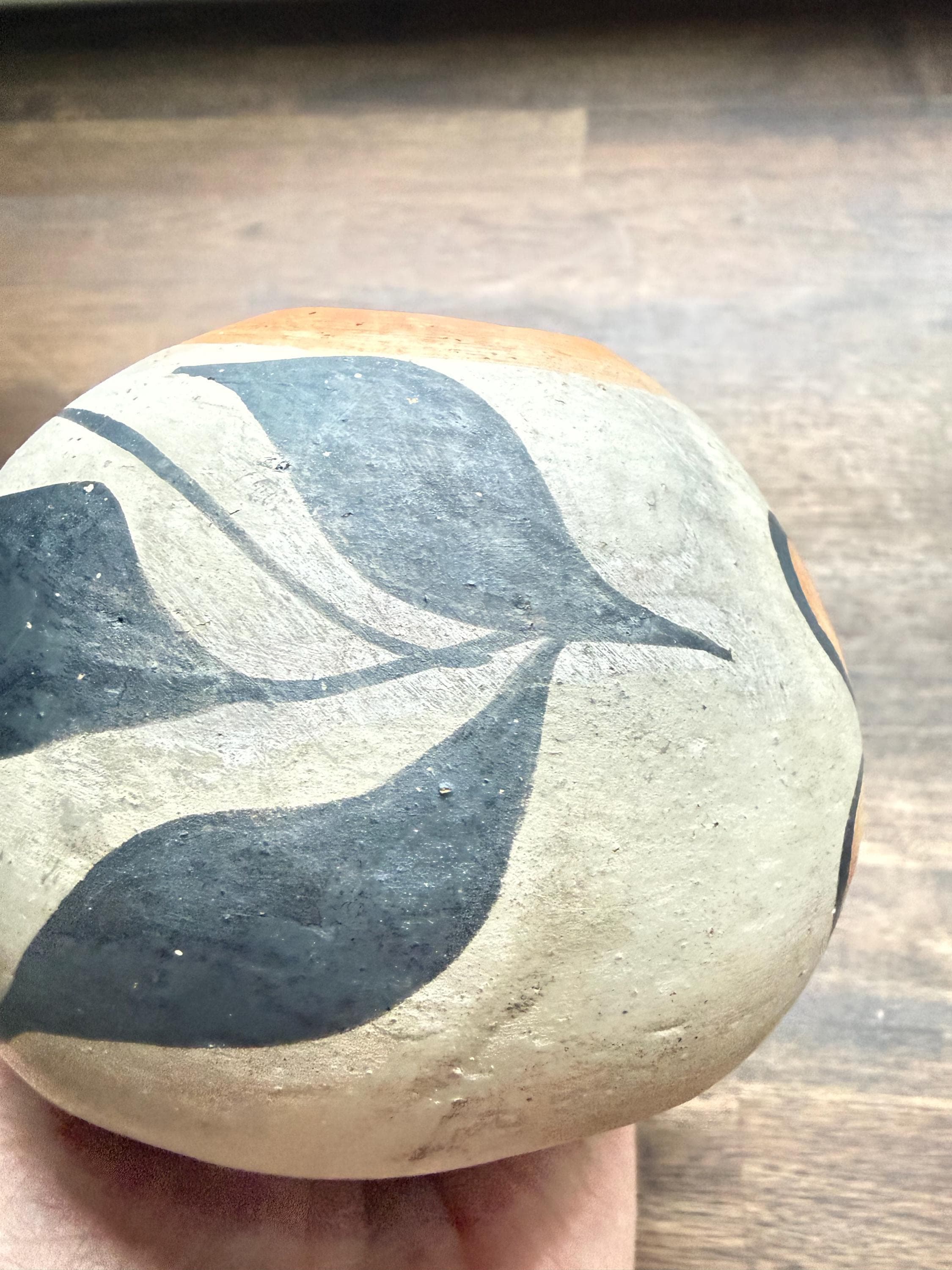 Vintage Santo Domingo Kewa Pueblo Pottery Basket Bowl – Hand-Painted Southwestern Clay Vessel - Thumbnail 14