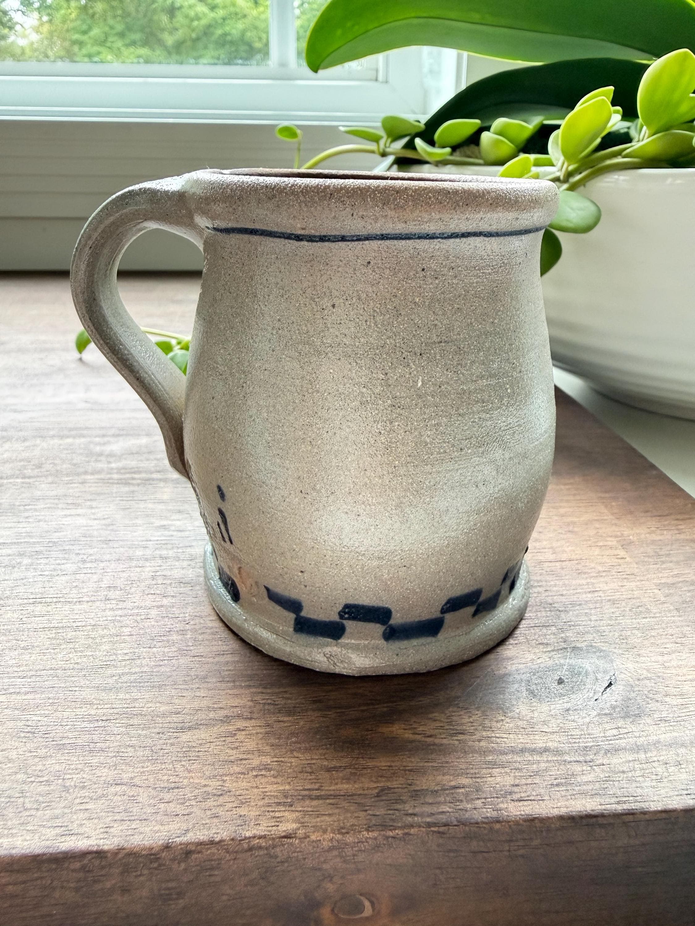 Vintage Rowe Pottery ABC Child's Mug, Salt-Glazed Stoneware Farmhouse Decor - Thumbnail 4
