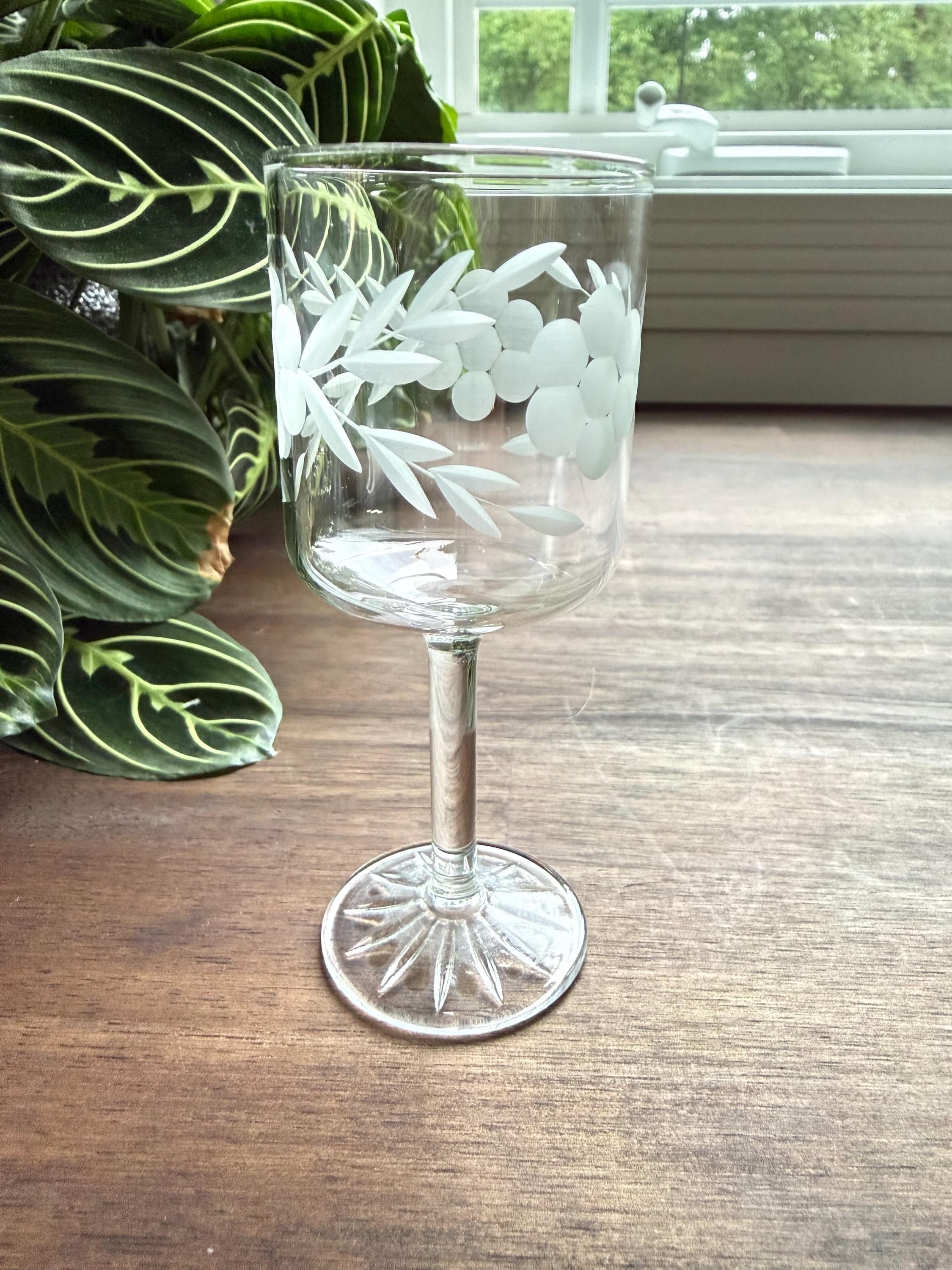 Vintage USSR Etched Crystal Cordial Glasses Set of 4 Soviet Russian Wine Glasses Hand Etched Crystal Barware - Thumbnail 3