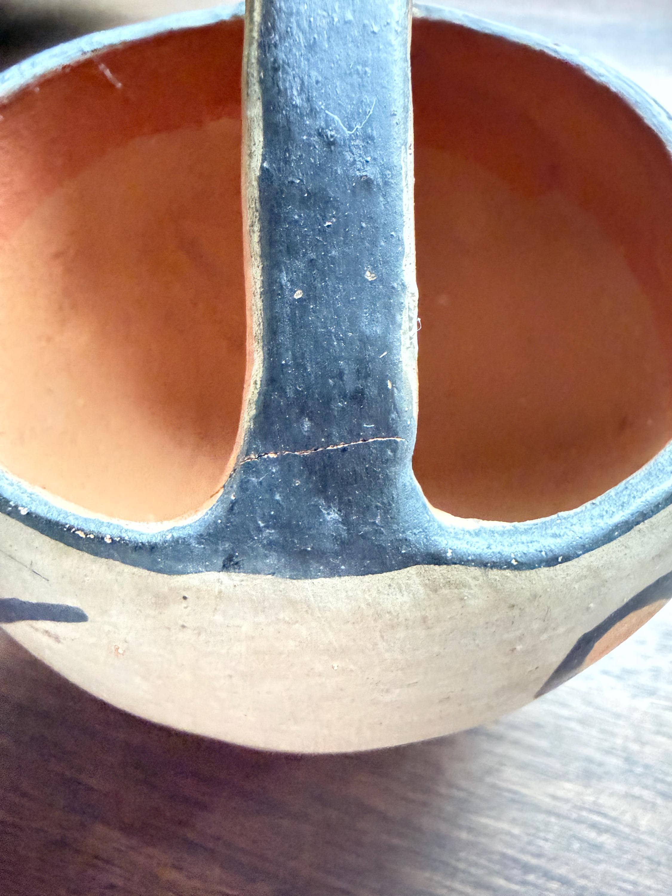 Vintage Santo Domingo Kewa Pueblo Pottery Basket Bowl – Hand-Painted Southwestern Clay Vessel - Thumbnail 13