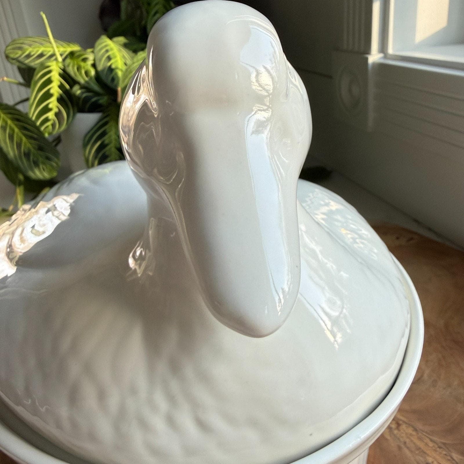 Vintage California Pottery White Duck 10" Casserole Dish with Lid | 697-43 - Thumbnail 5