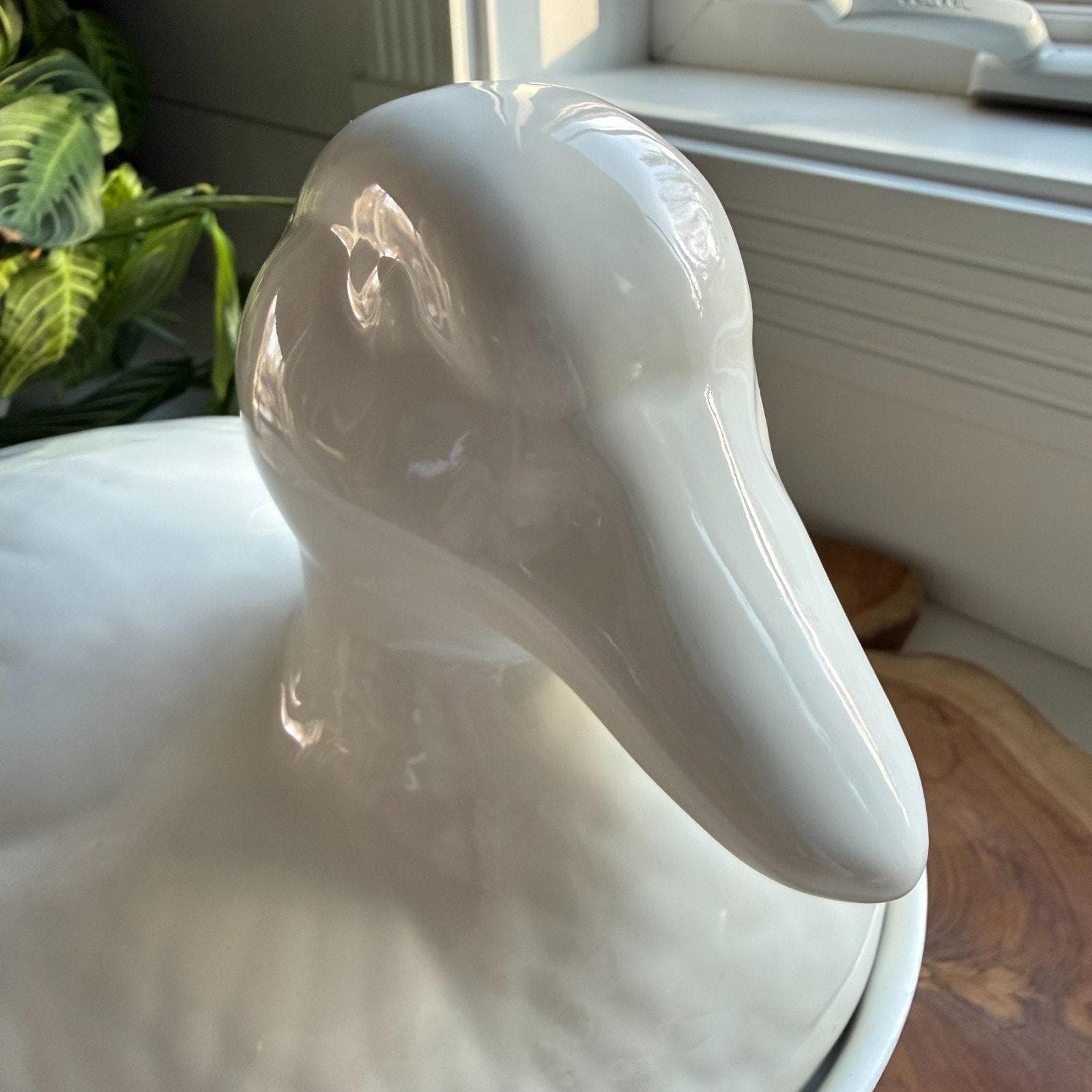 Vintage California Pottery White Duck 10" Casserole Dish with Lid | 697-43 - Thumbnail 6