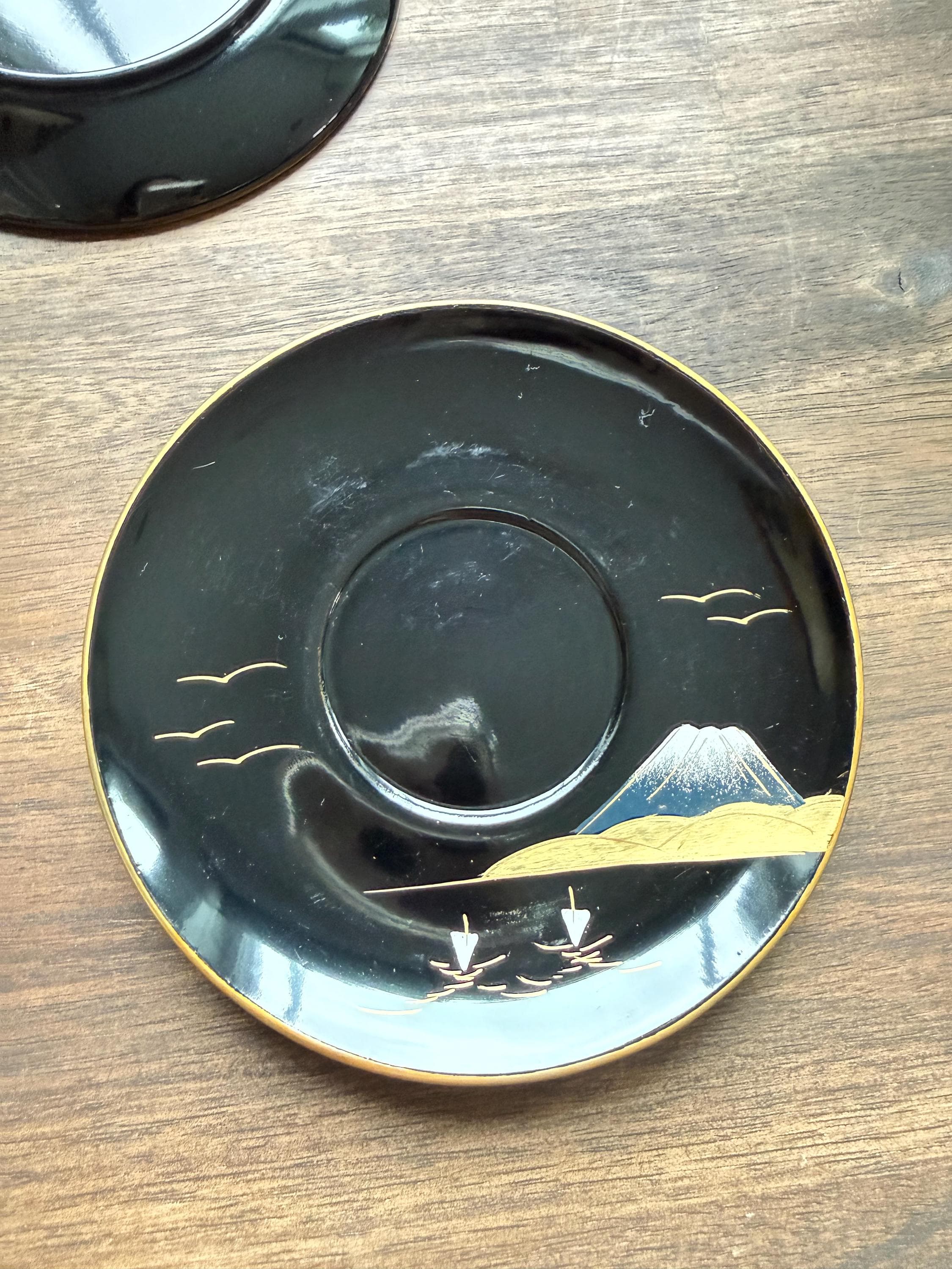 Vintage Japanese Black Lacquer Tea Set – Hand-Painted Gold Gilded Scenic Cups, Saucers, Spoons - Thumbnail 12