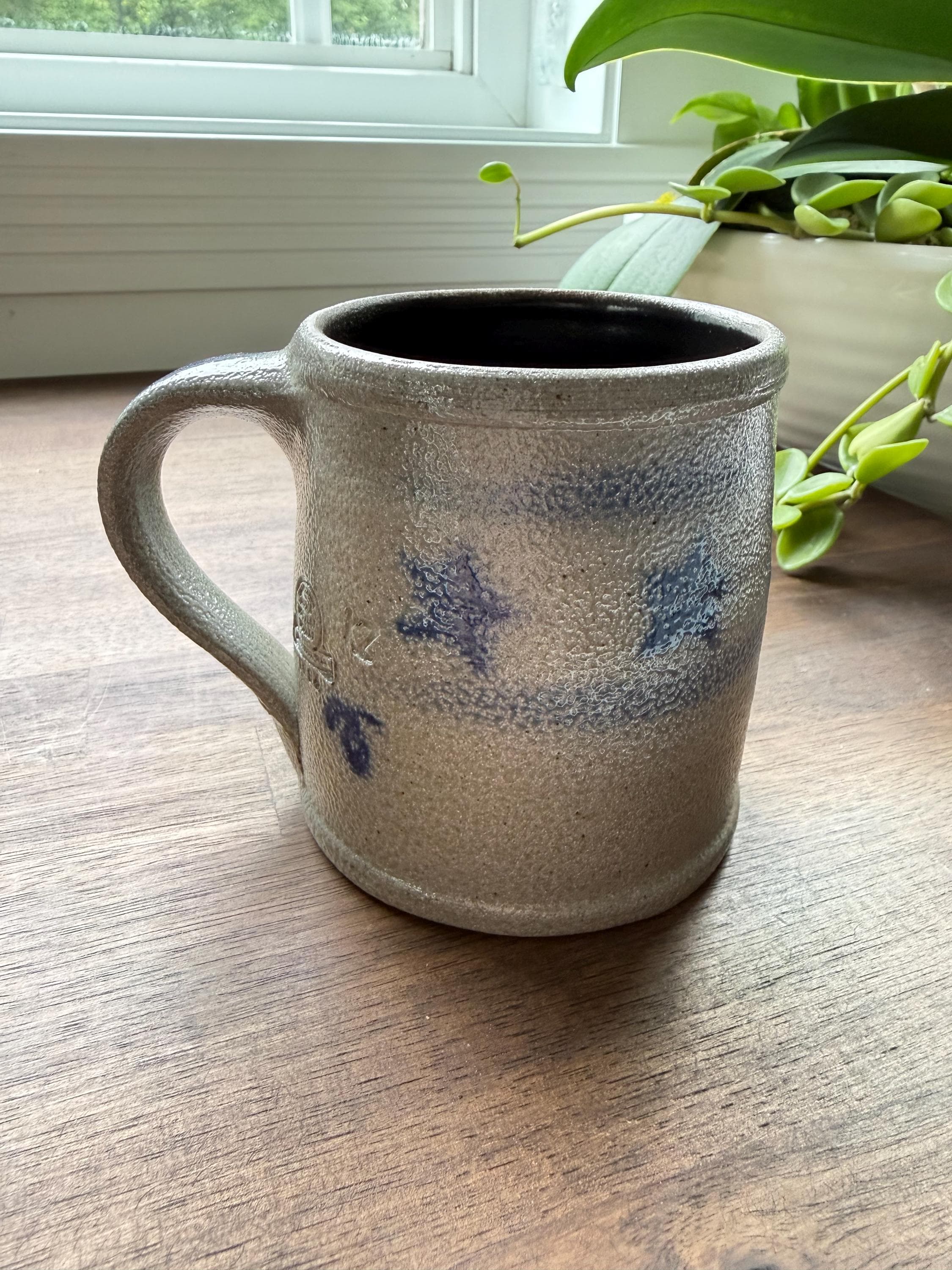 Vintage Rowe Pottery Works Salt Glazed Stoneware Mug Cobalt Blue Stars American Primitive 1994 - Thumbnail 2