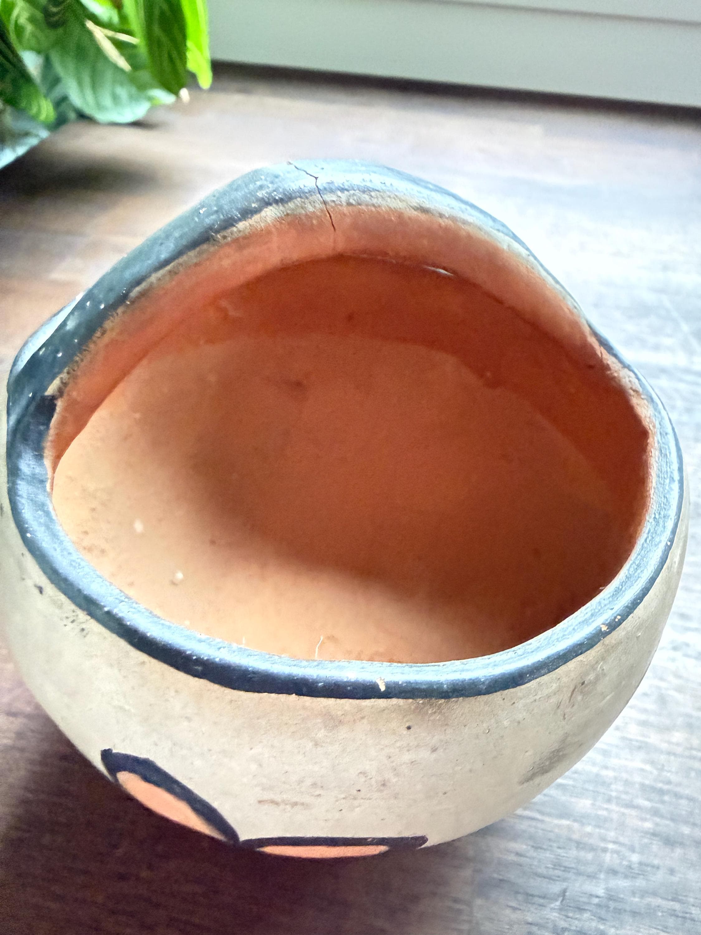 Vintage Santo Domingo Kewa Pueblo Pottery Basket Bowl – Hand-Painted Southwestern Clay Vessel - Thumbnail 7