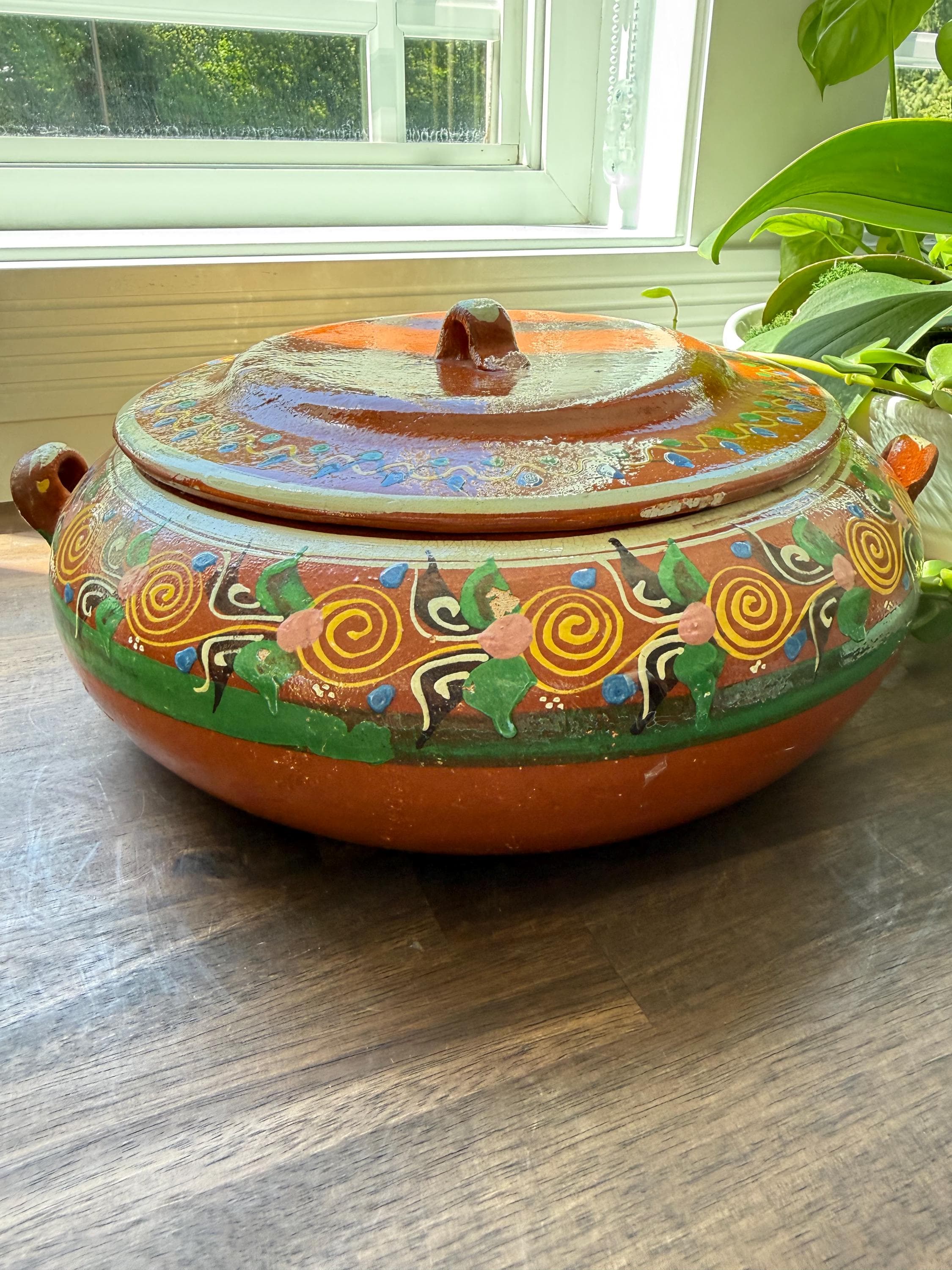 Vintage Tlaquepaque Covered Mexican Bean Pot Red Clay Hand Painted Hacienda Kitchen Decor 1960 - Thumbnail 2