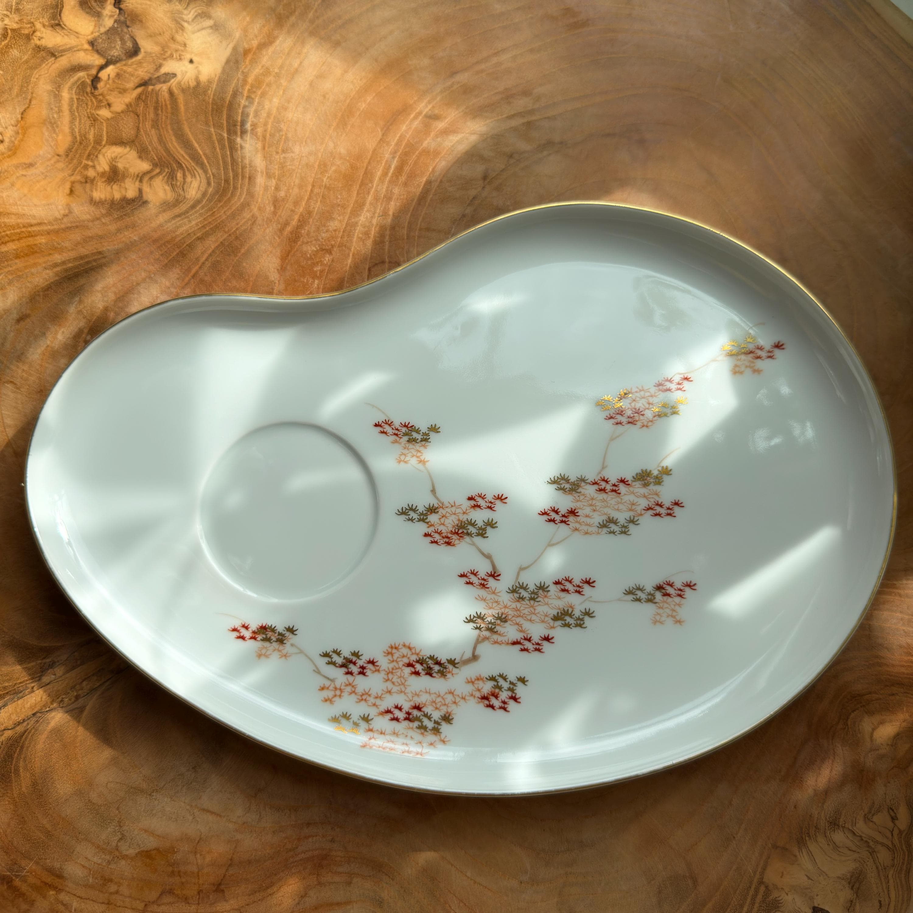 Fukagawa Arita Maple Snack Set: Japanese Porcelain Cup and Plate - Thumbnail 4