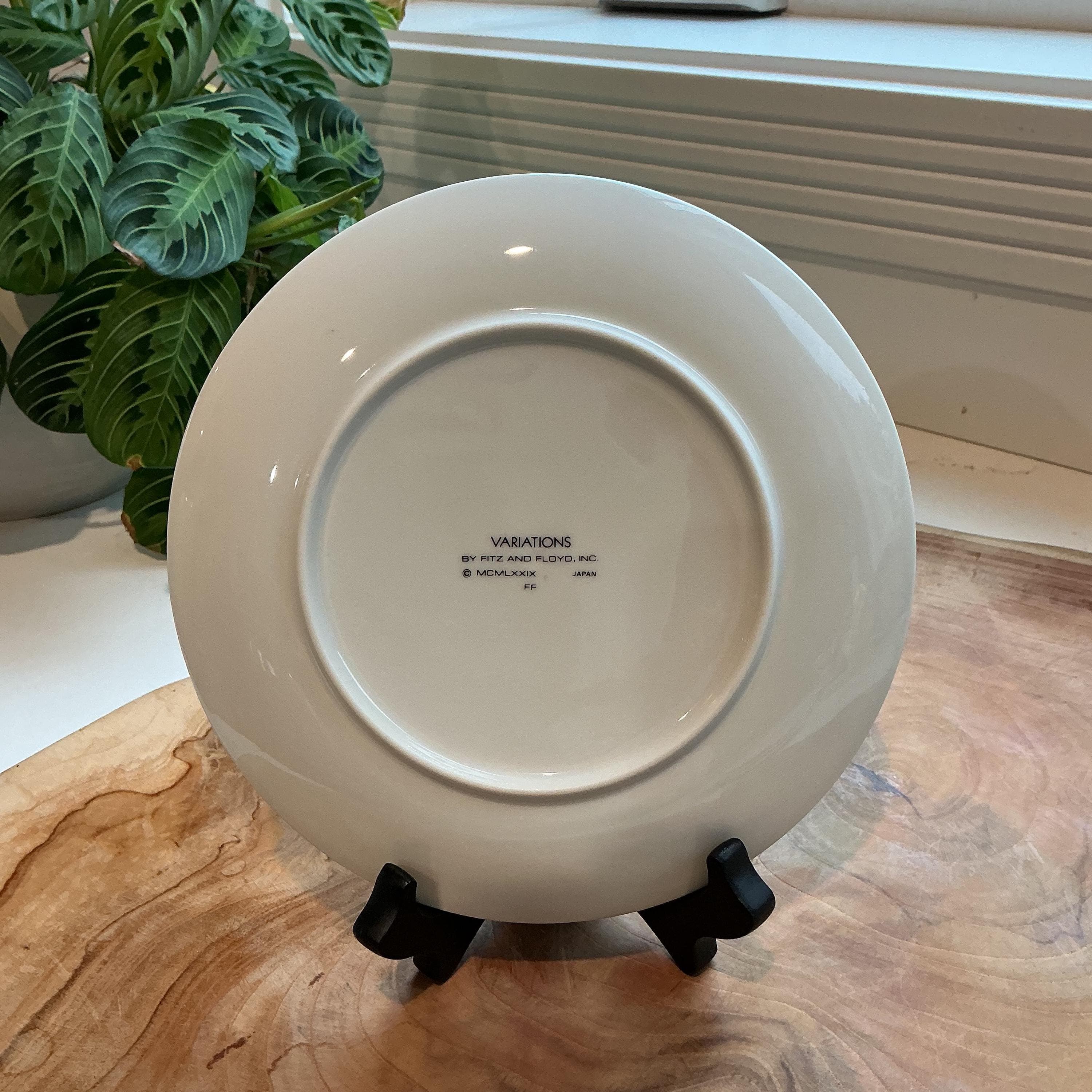 Fitz and Floyd Lotus | 4 Plates | Vintage Asian Inspired Porcelain, 7 Inch - Thumbnail 3