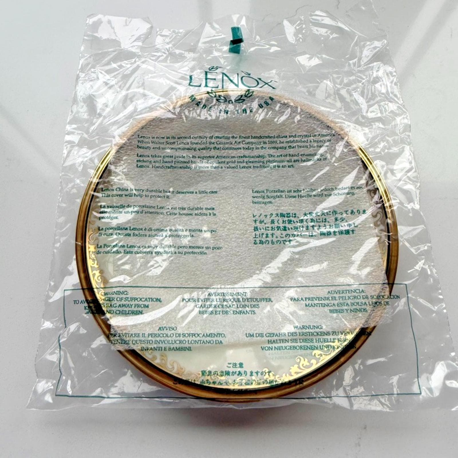 Lenox Eclipse 5-Piece China Set – Ivory Gold Scroll, Black Trim, NOS (Original Box) - Thumbnail 7