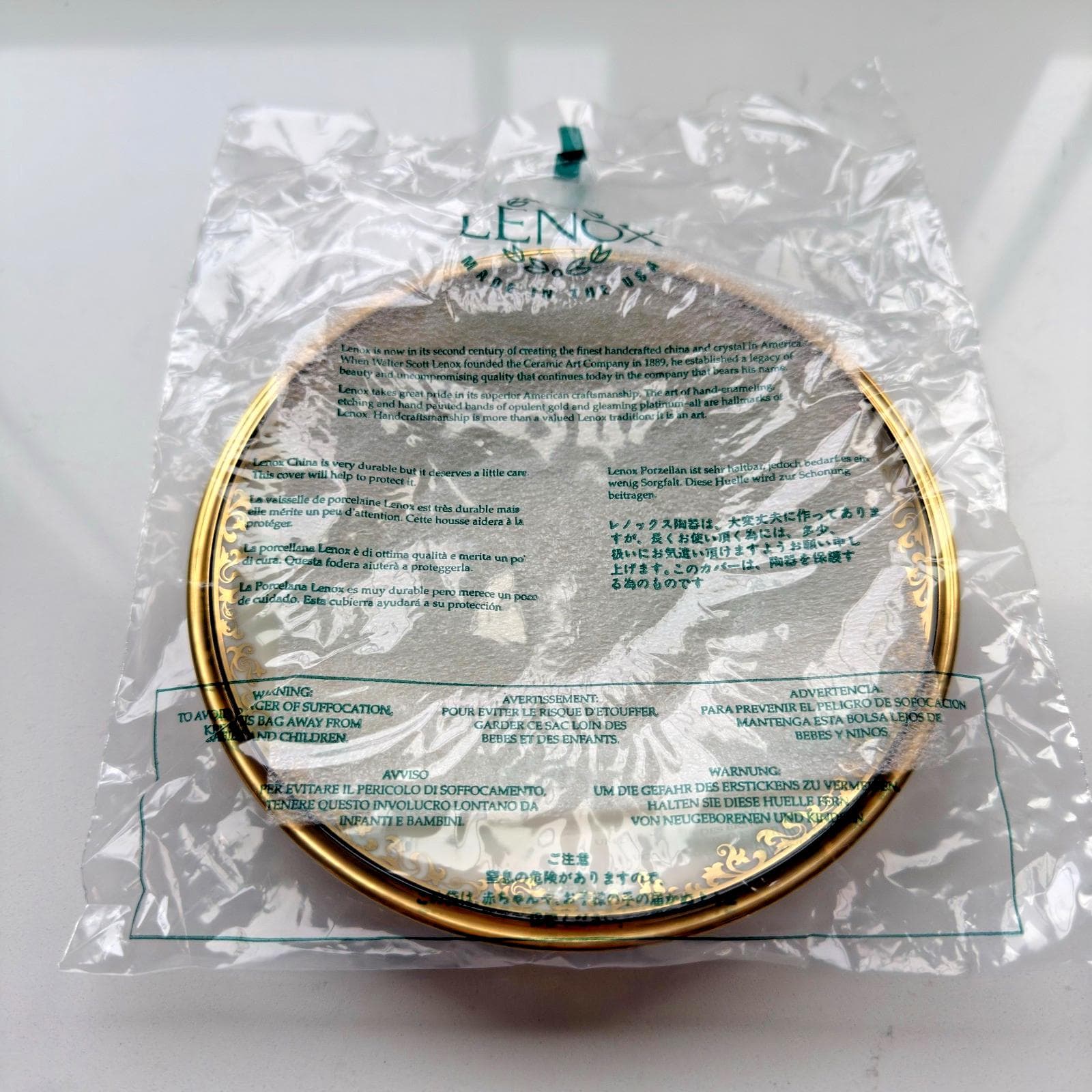 Lenox Eclipse 5-Piece China Set – Ivory Gold Scroll, Black Trim, NOS (Original Box) - Thumbnail 8